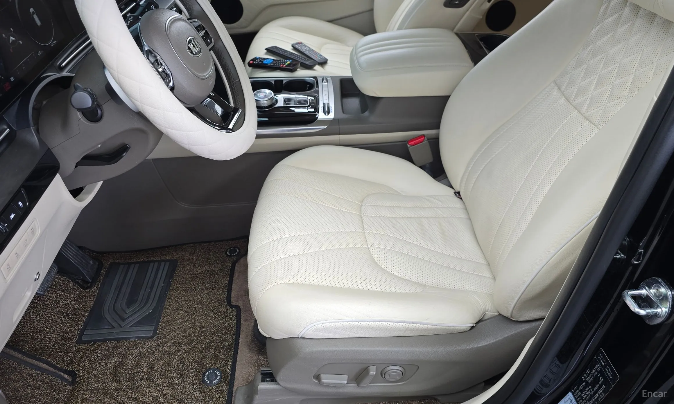 Kia Carnival Gen 4 превью 11