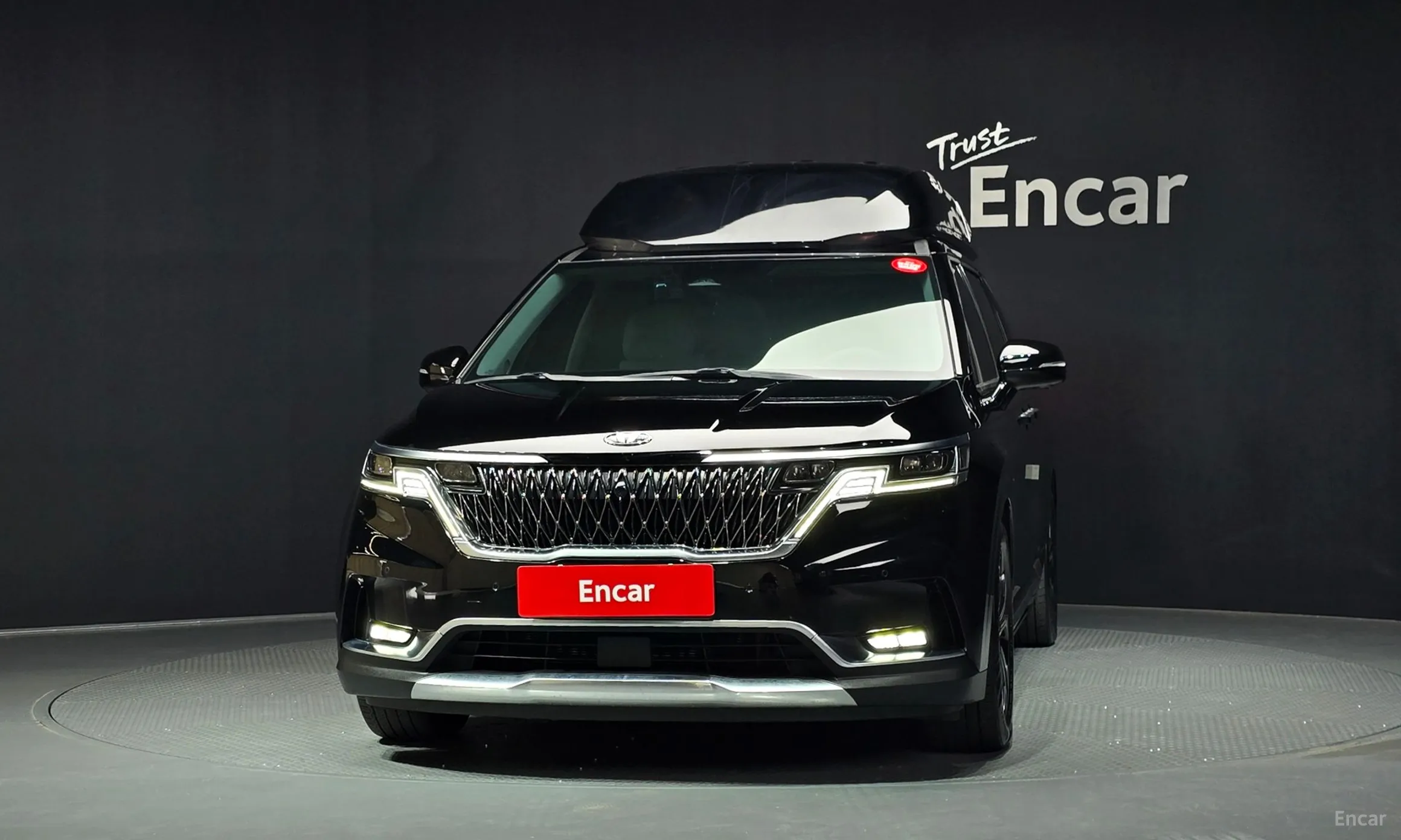 Kia Carnival Gen 4 превью 3