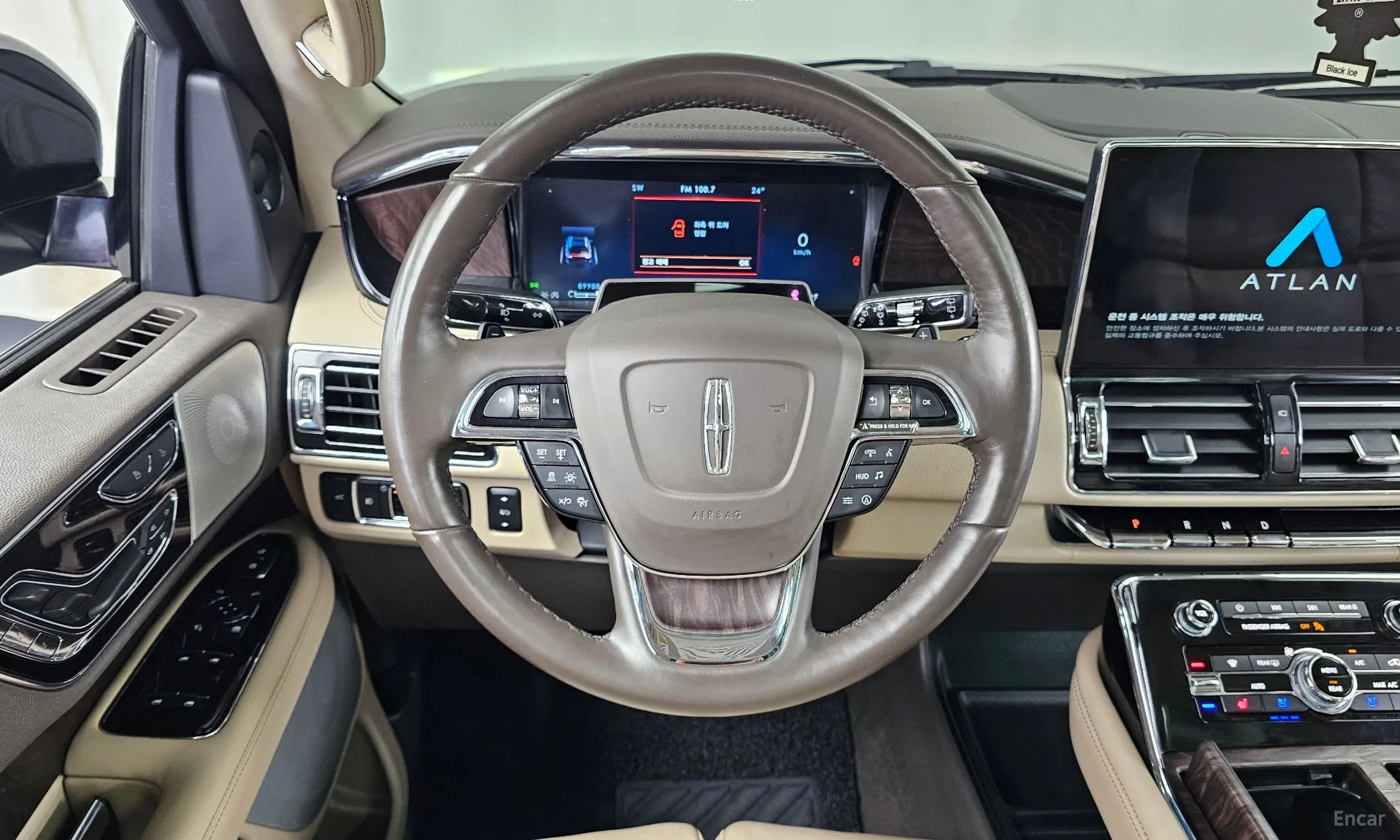 Lincoln Navigator 4th generation превью 13