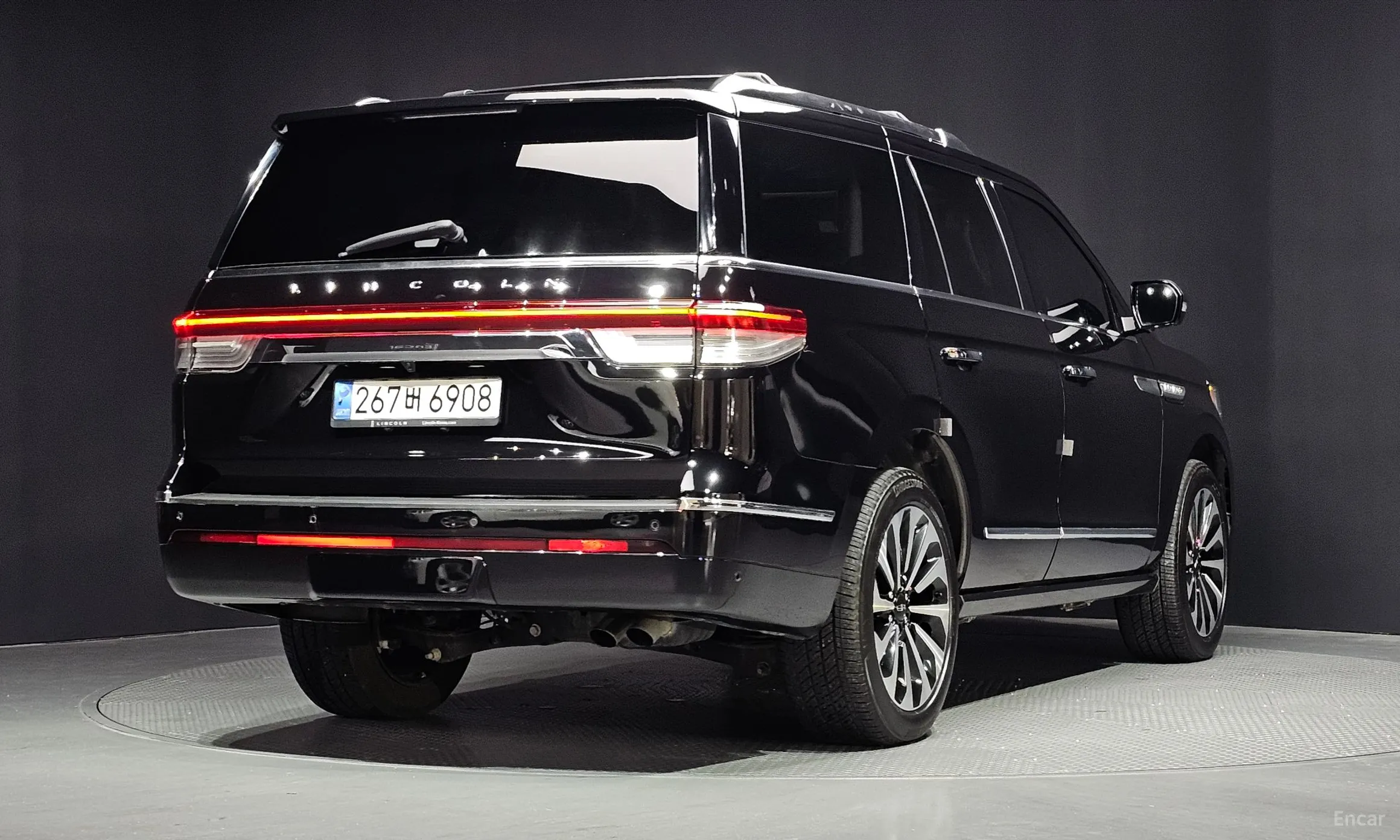 Lincoln Navigator 4th generation
