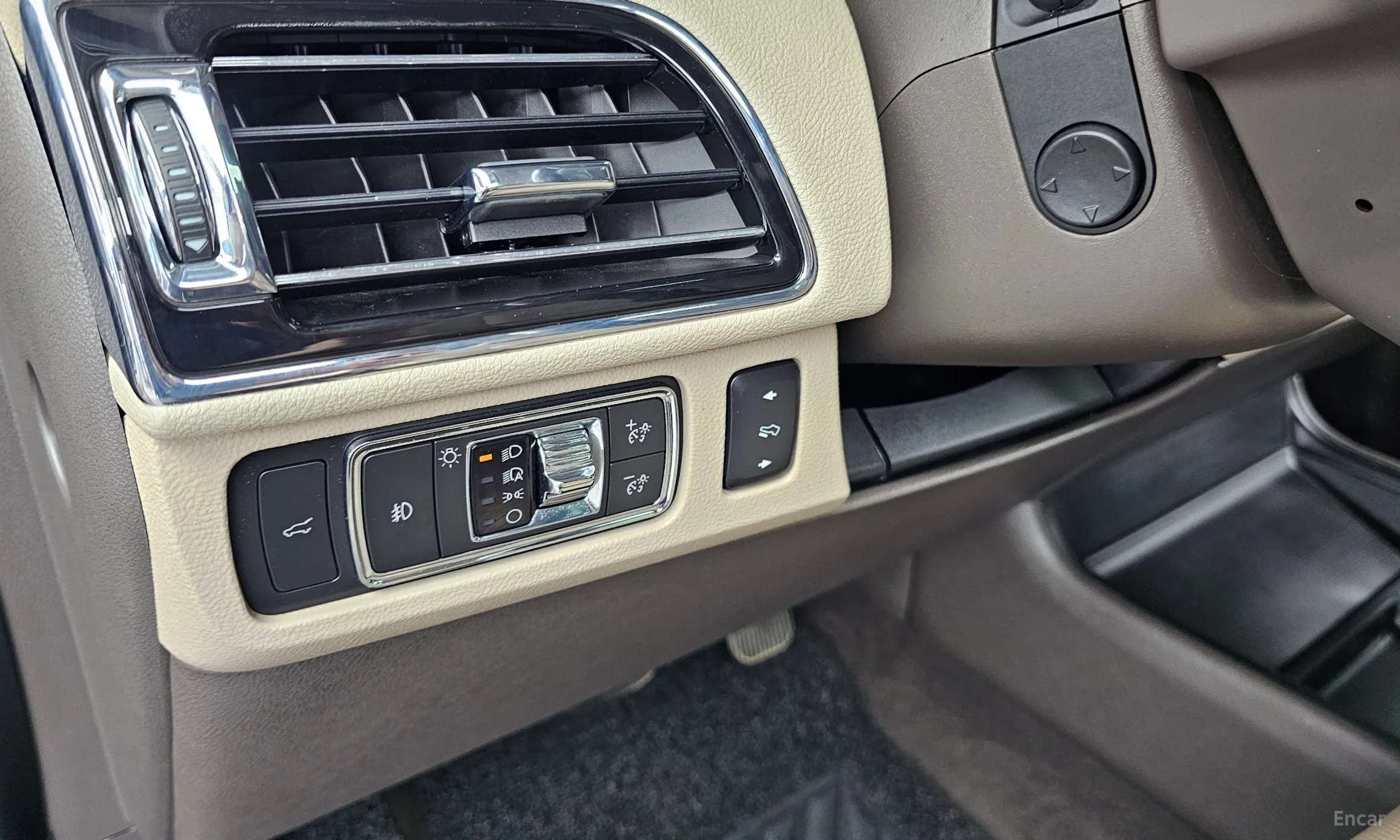 Lincoln Navigator 4th generation превью 17