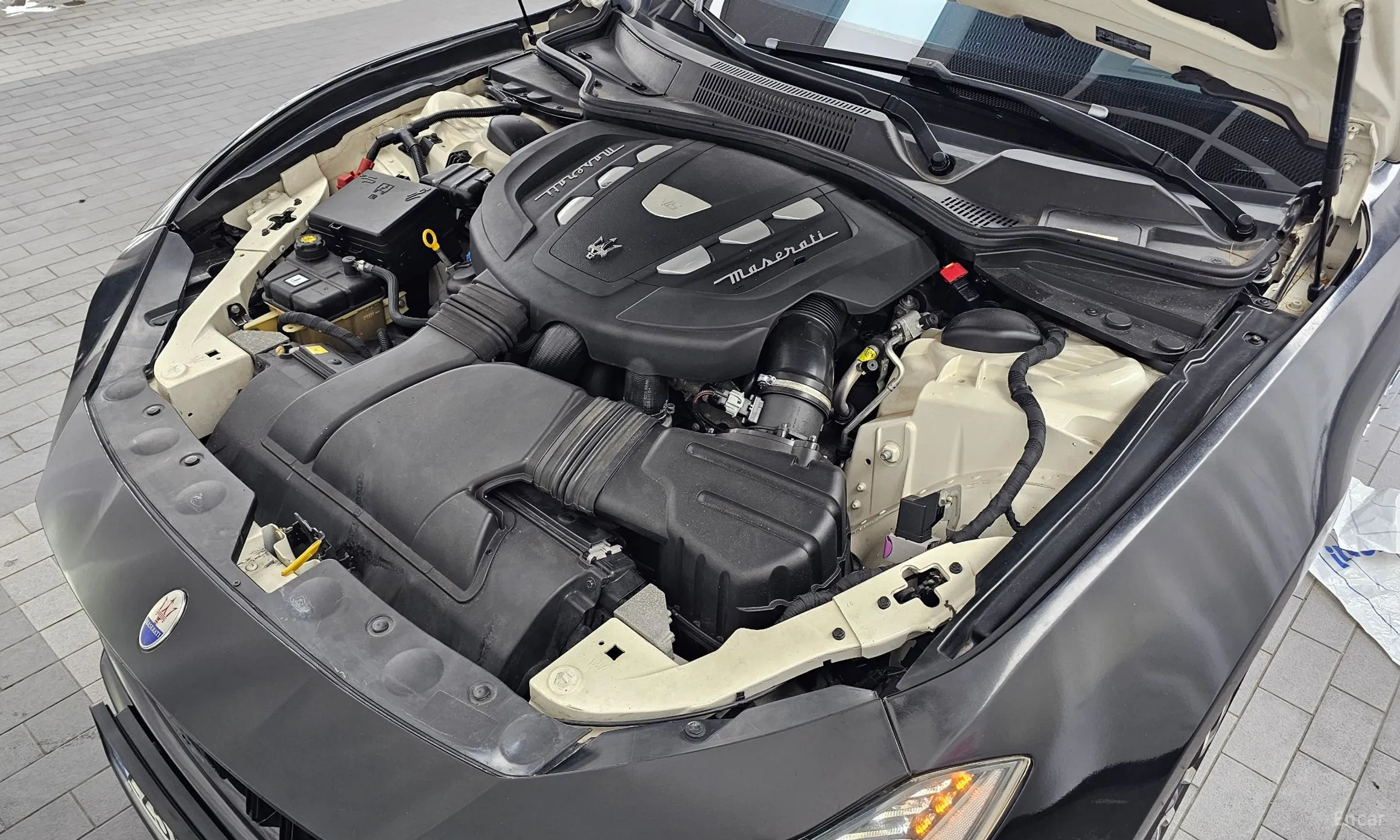 Maserati Ghibli превью 6
