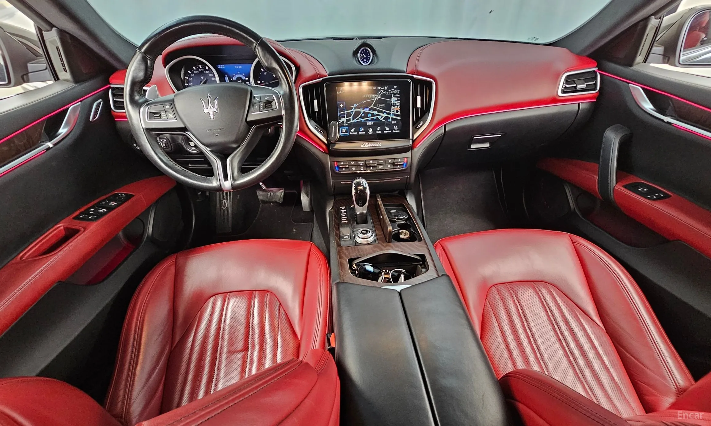 Maserati Ghibli превью 7