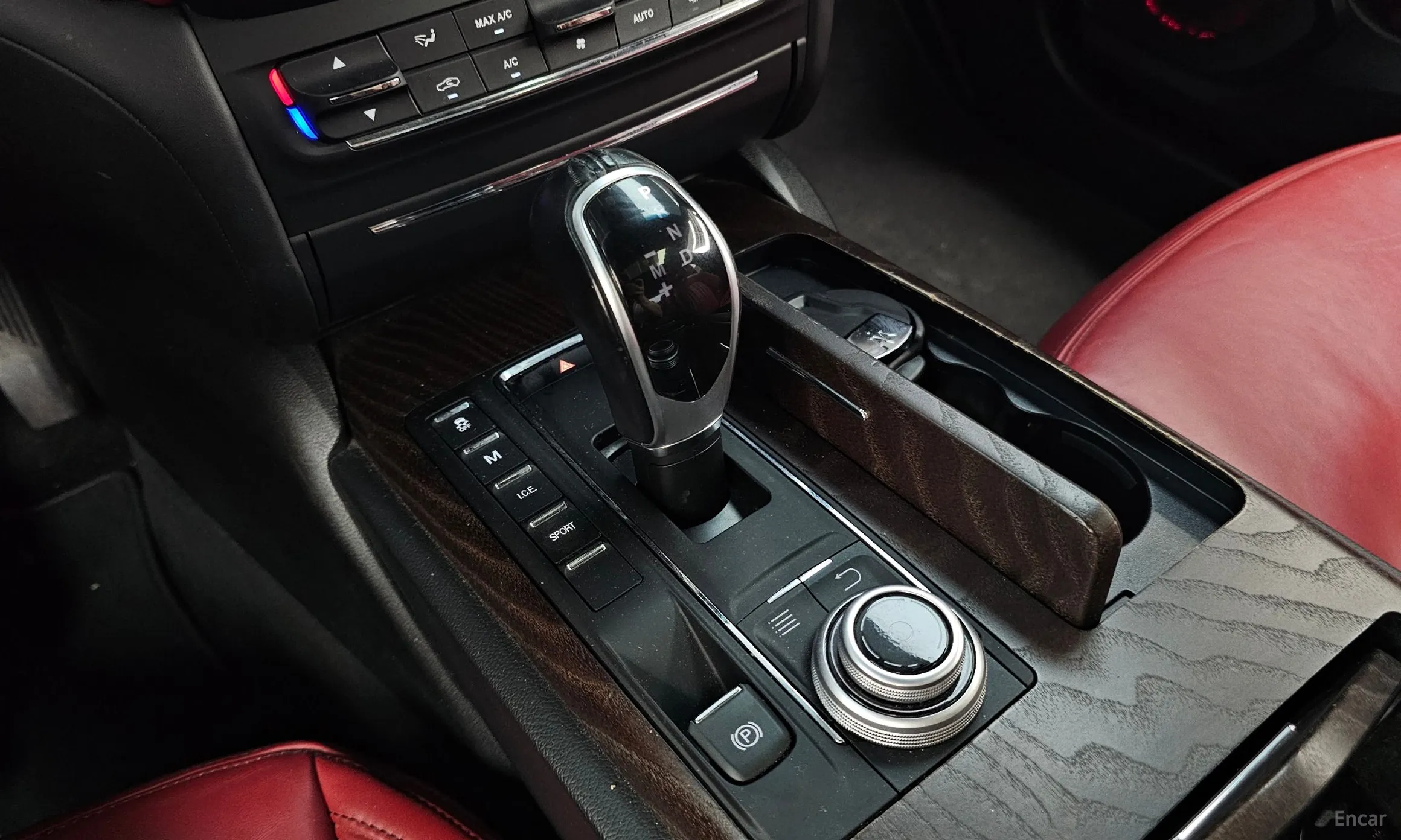 Maserati Ghibli превью 9