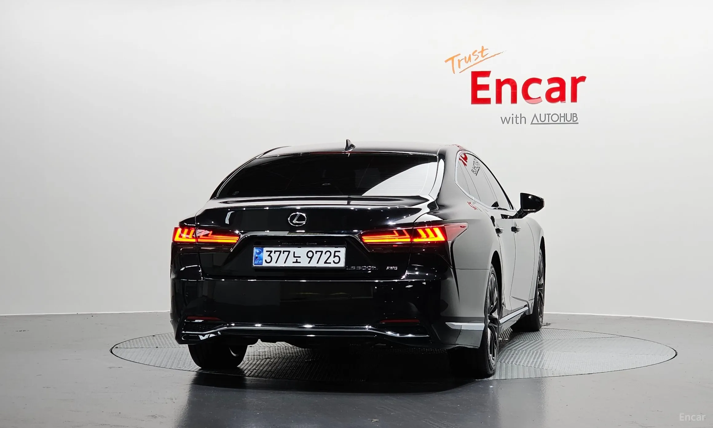 Lexus LS500h Gen 5 превью 4