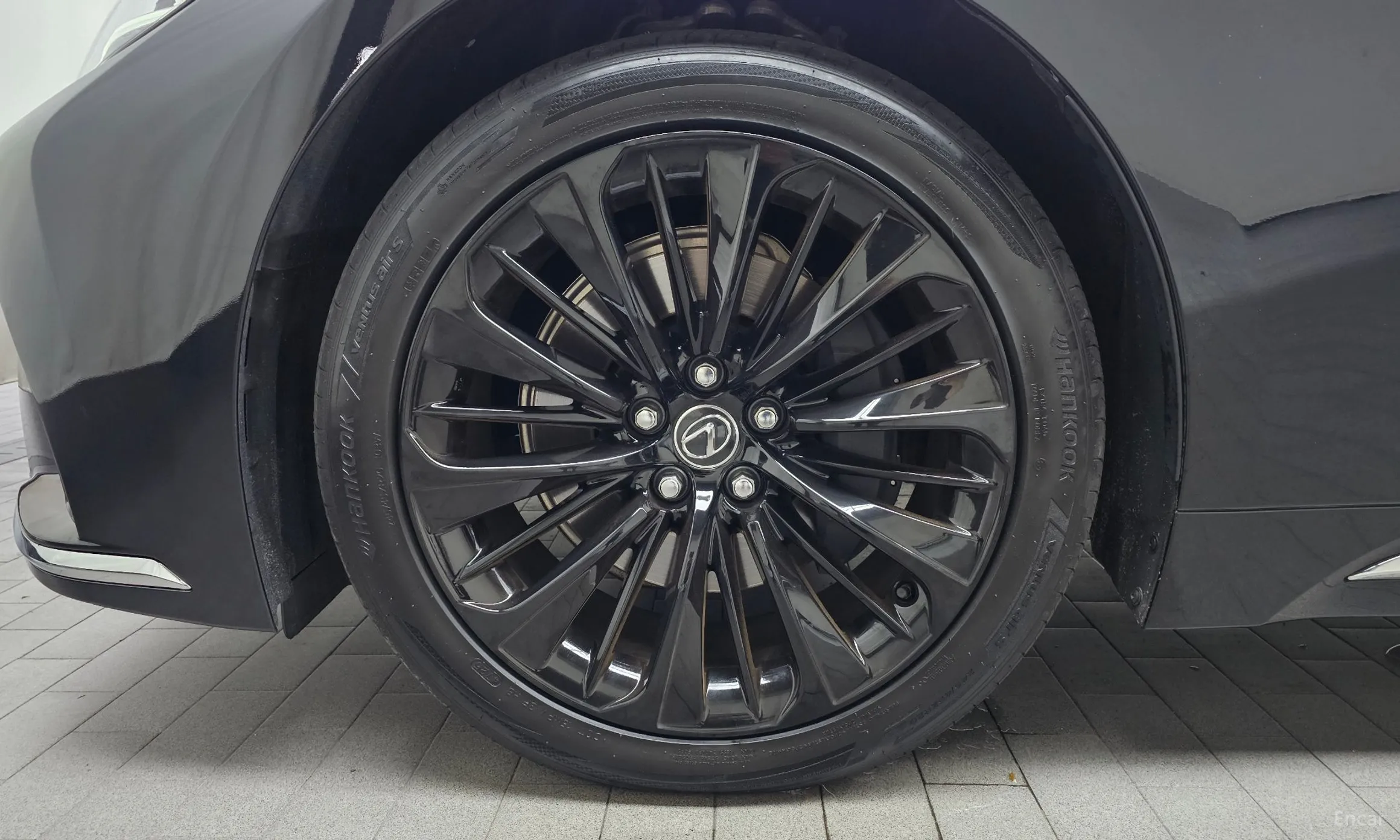 Lexus LS500h Gen 5 превью 5