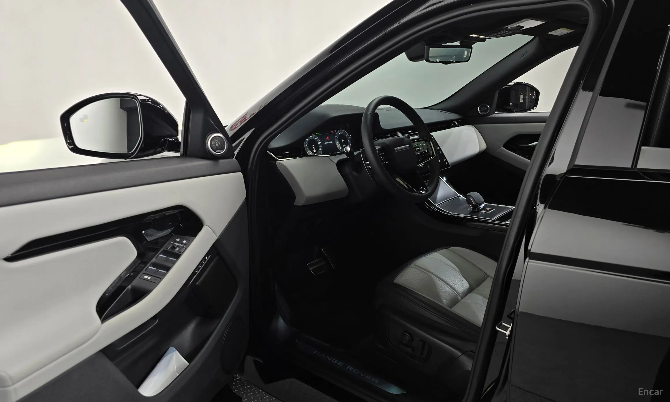 Land Rover Range Rover Evoque 2nd Generation превью 10