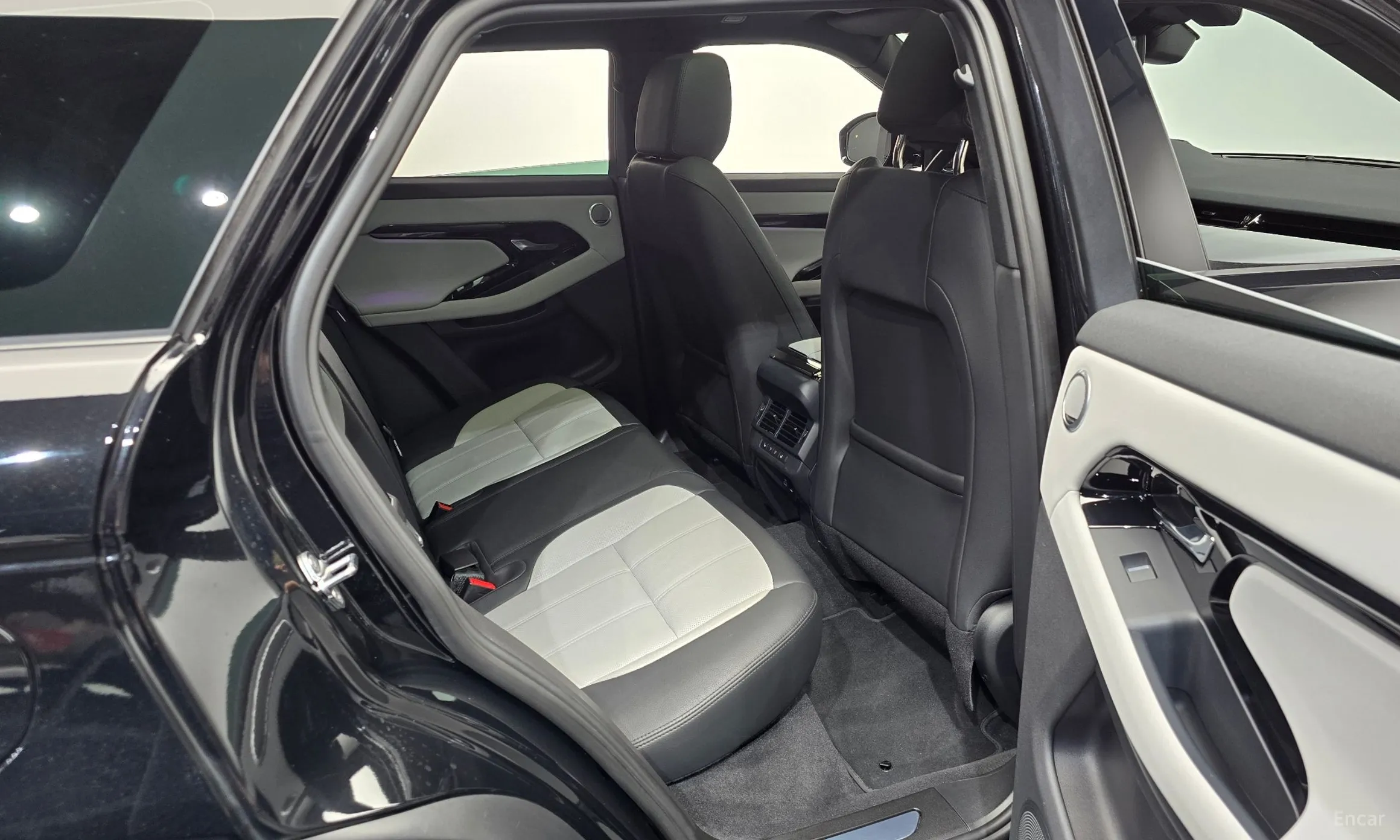 Land Rover Range Rover Evoque 2nd Generation превью 11