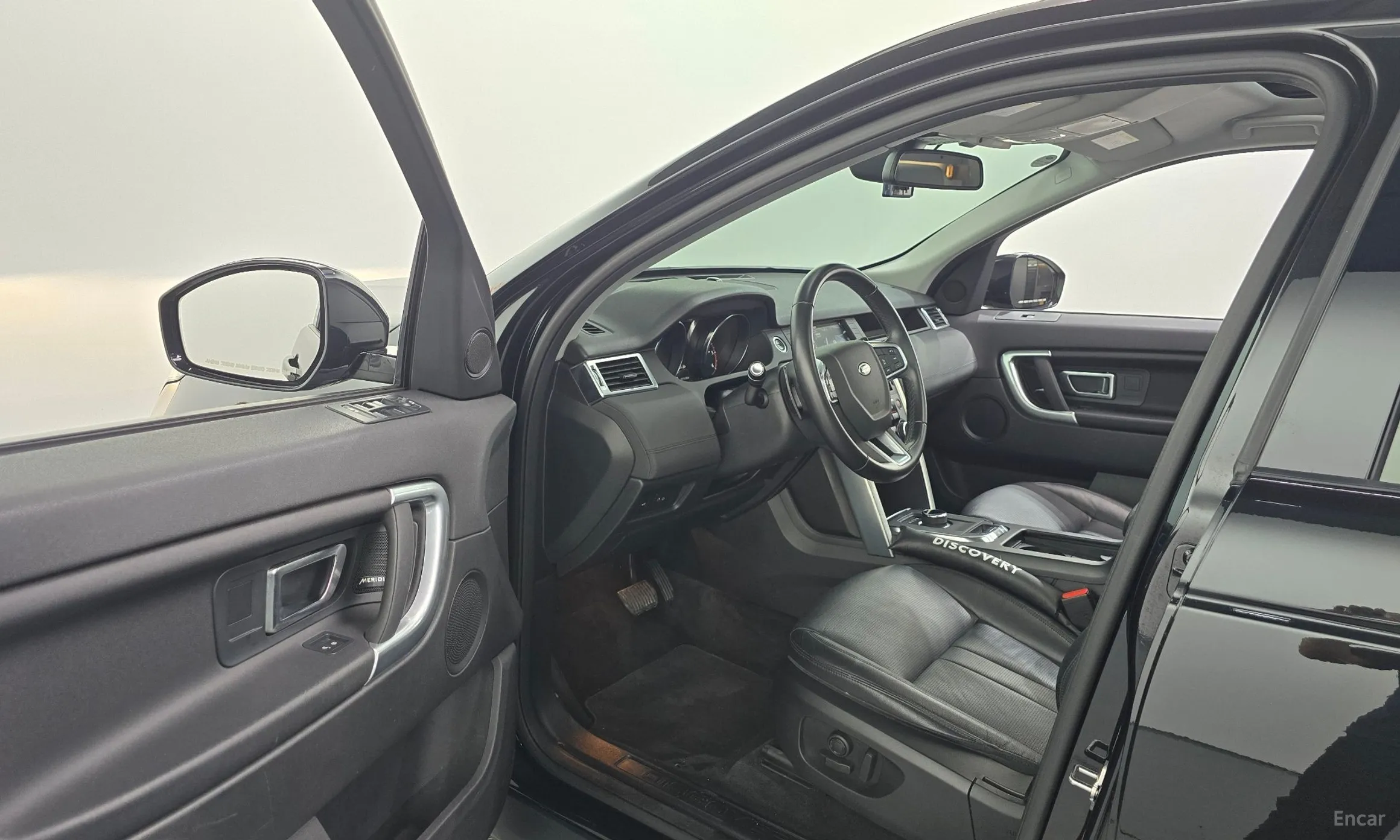 Land Rover Discovery Sports превью 10