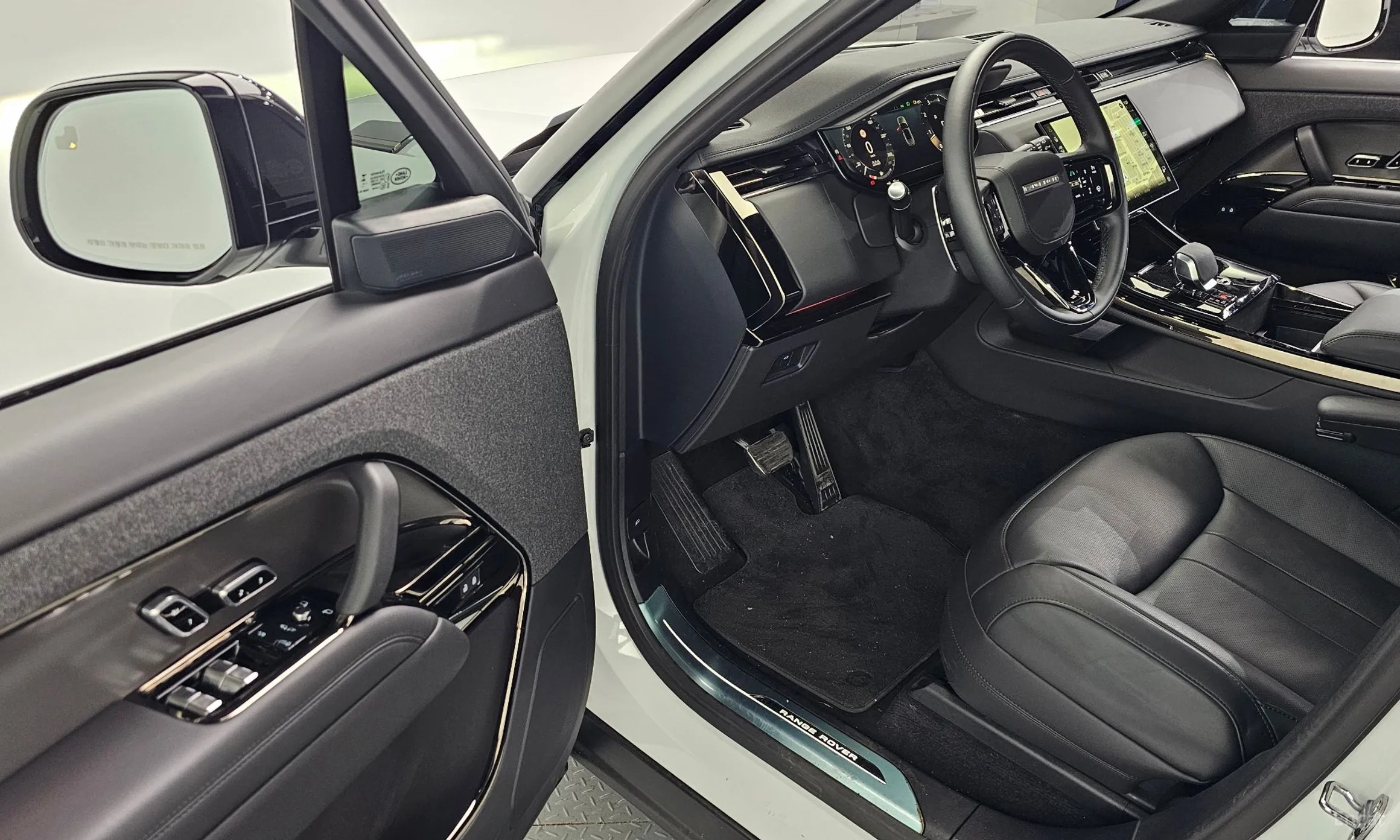 Land Rover Range Rover Sport 3rd Generation превью 10