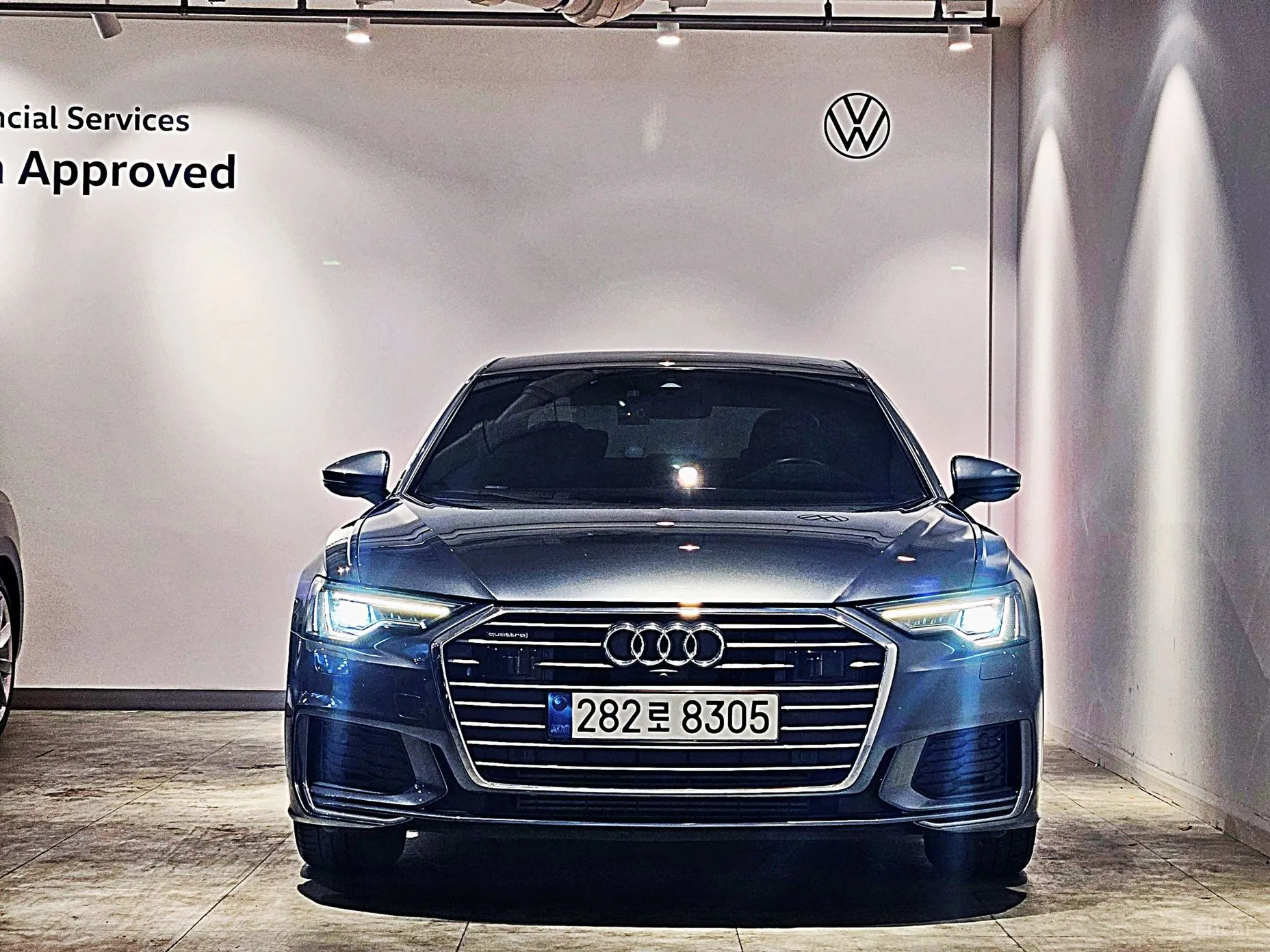 Audi A6 (C8)