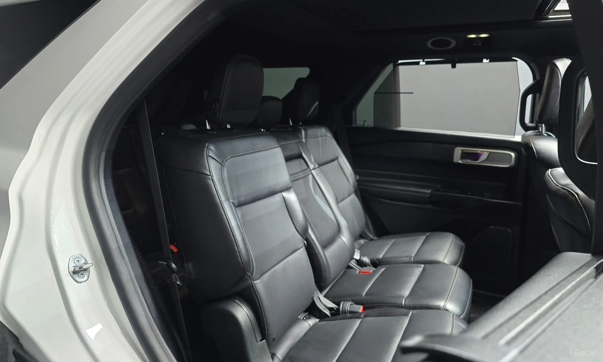 Ford Explorer 6th Generation превью 11