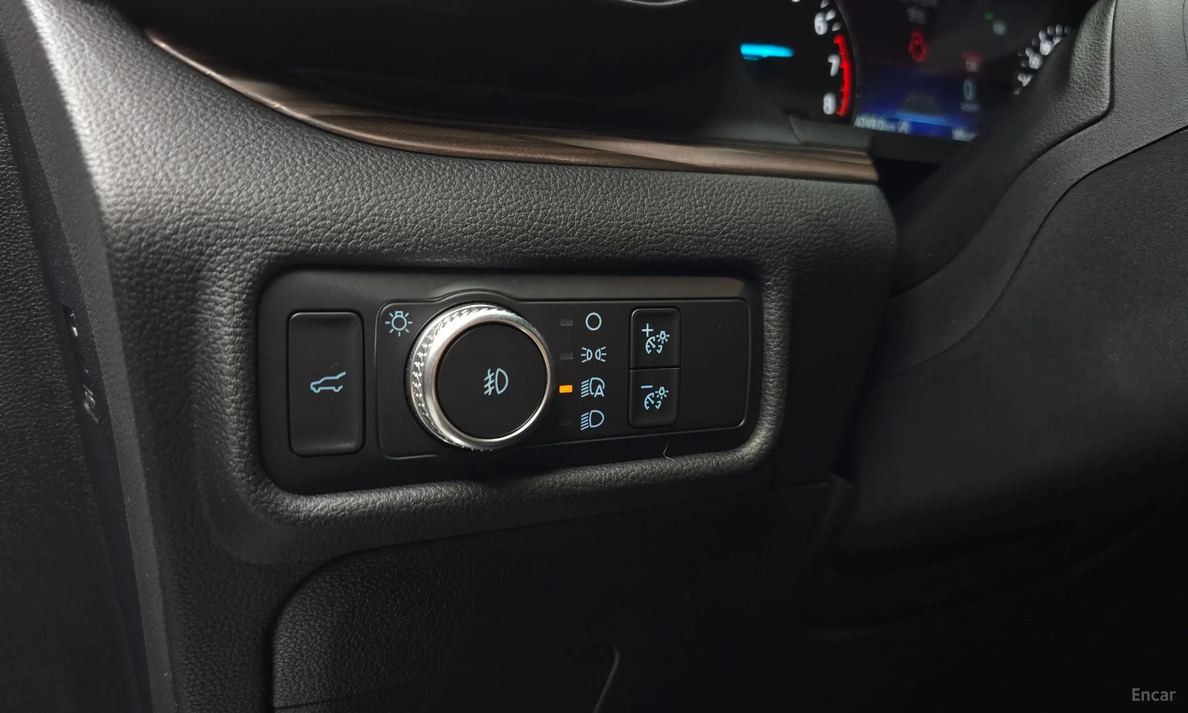 Ford Explorer 6th Generation превью 18