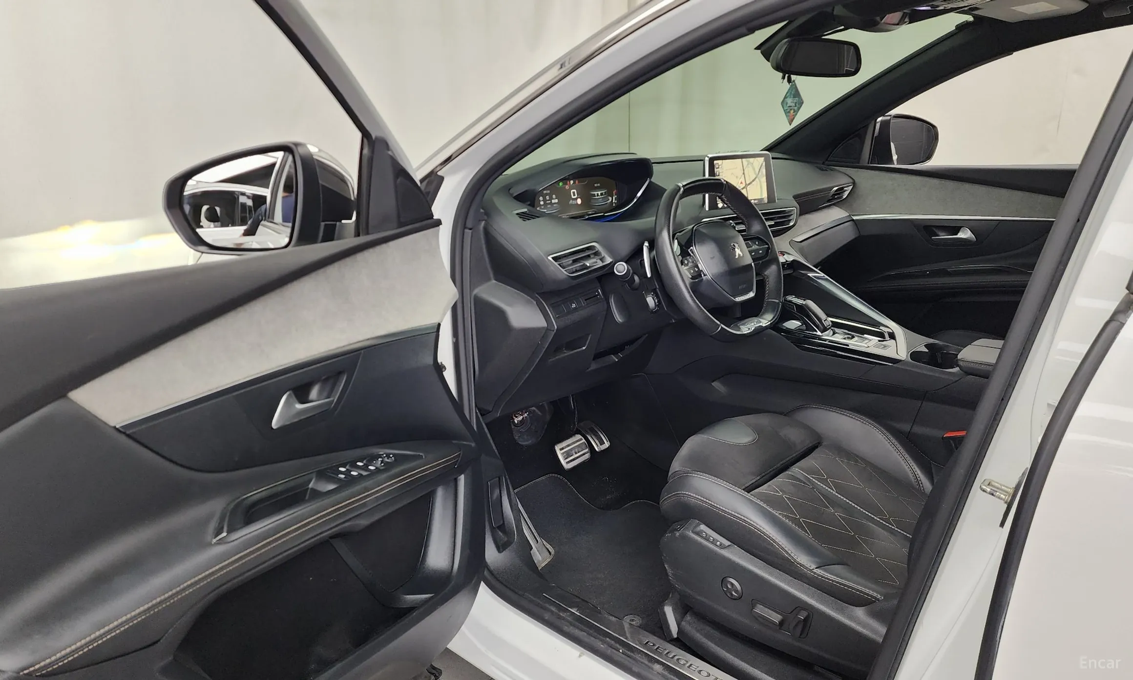 Peugeot 3008 2nd generation превью 10