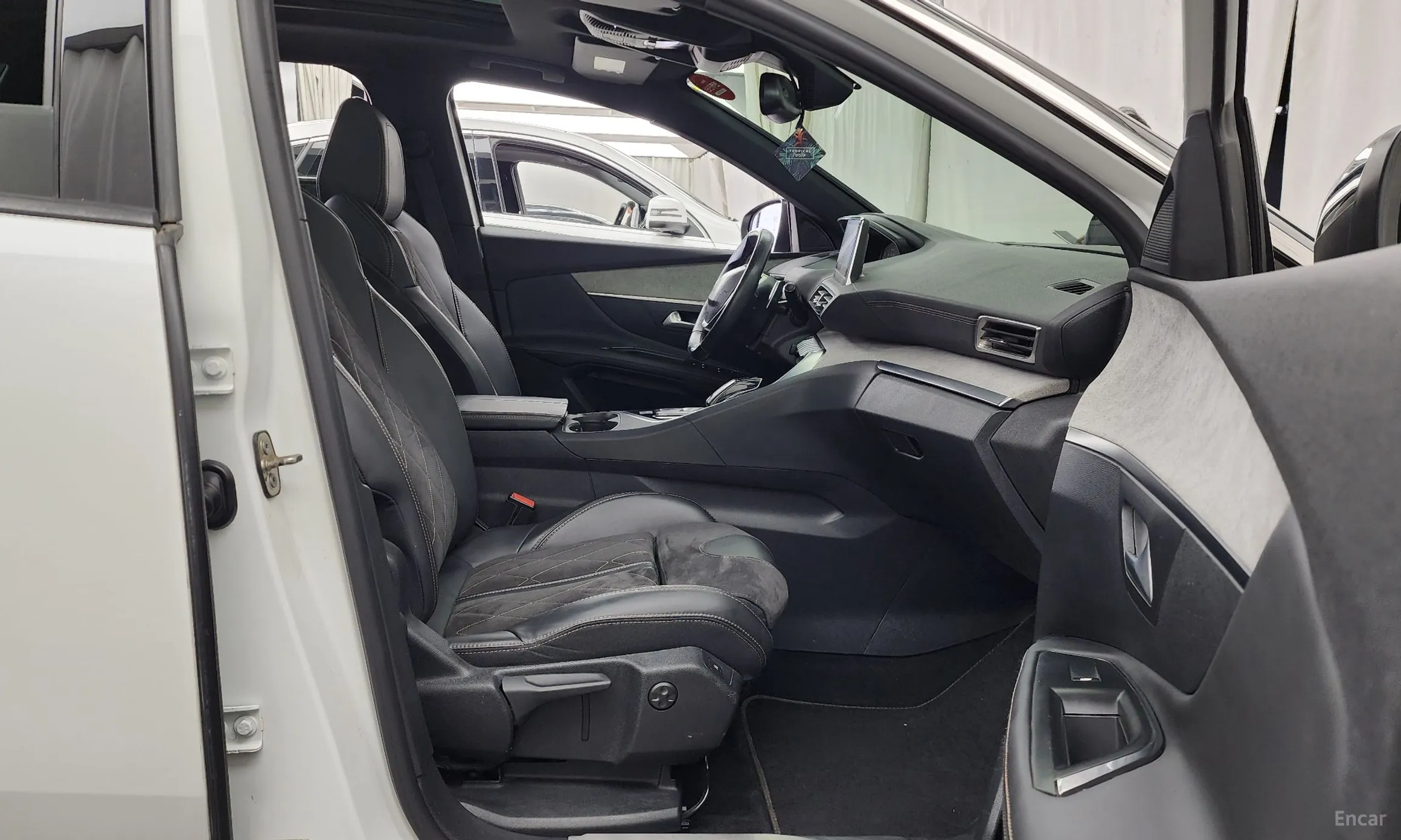 Peugeot 3008 2nd generation превью 11