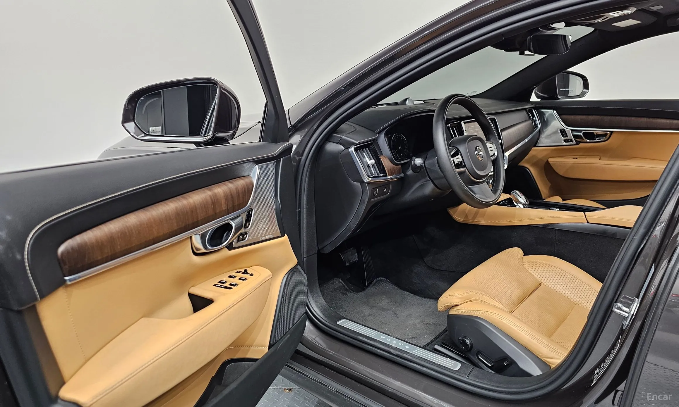Volvo S90 превью 10