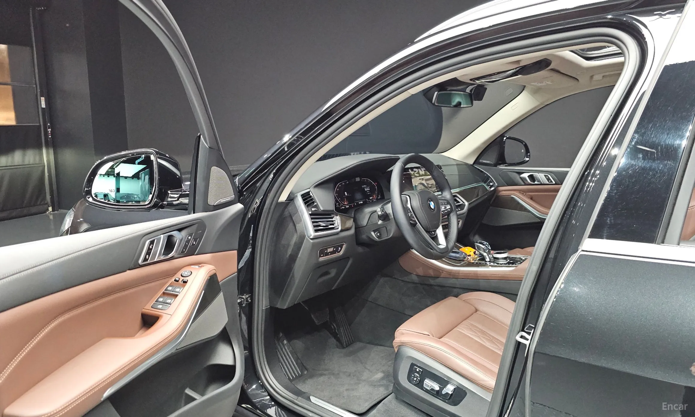 BMW X5 (G05) превью 10