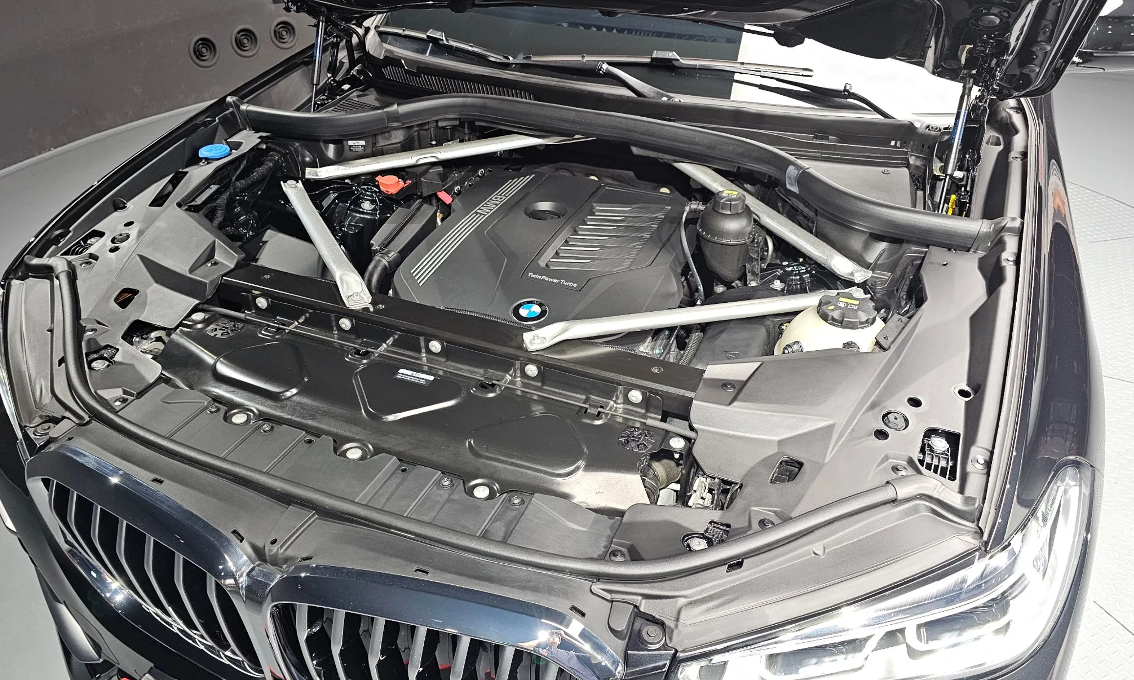 BMW X5 (G05) превью 6