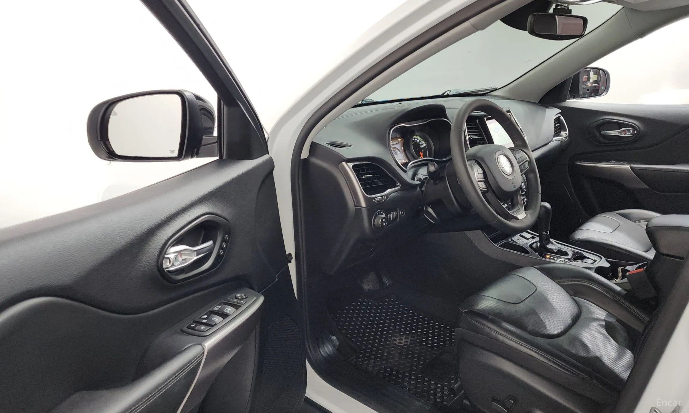 Jeep Cherokee (KL) превью 10