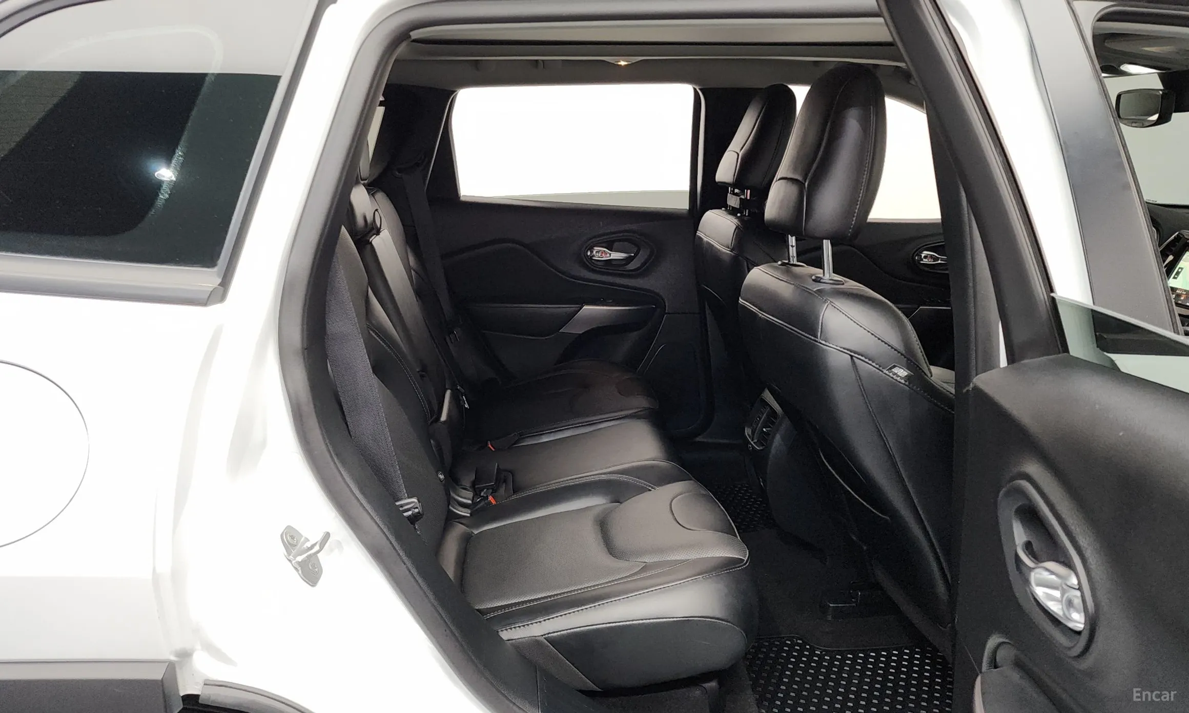 Jeep Cherokee (KL) превью 11