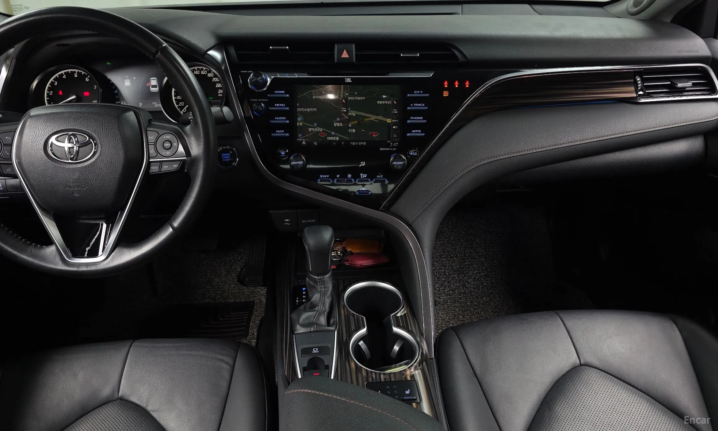 Toyota Camry (XV70) превью 14