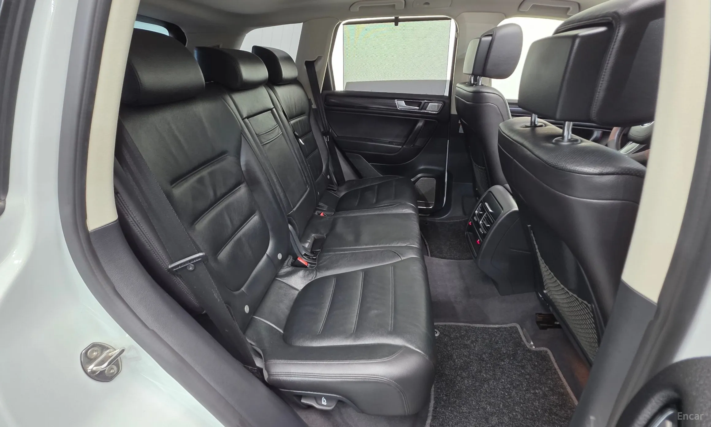 Volkswagen New Touareg превью 19