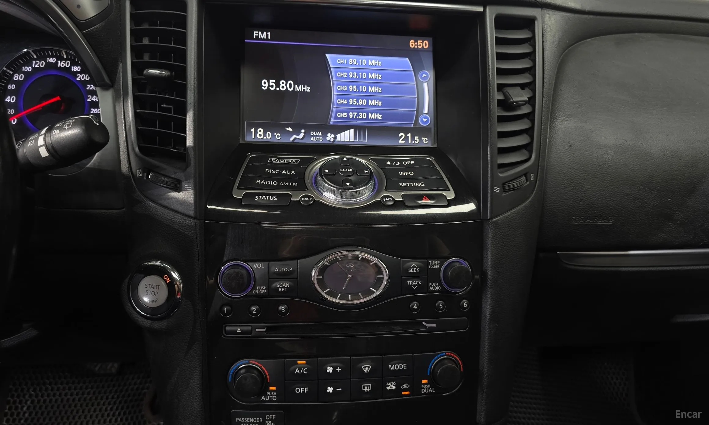 Infiniti FX35 превью 14