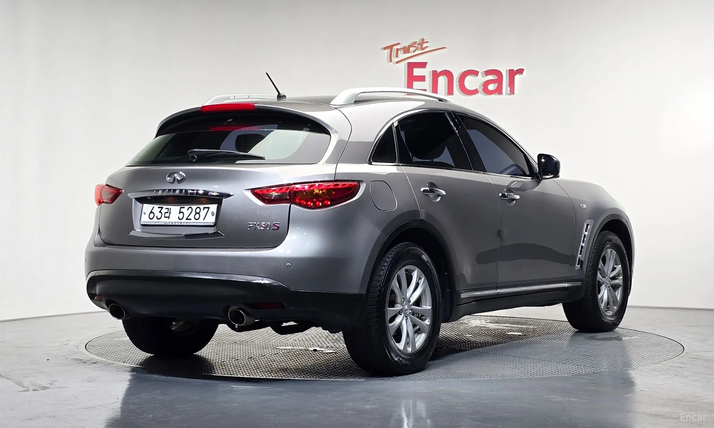 Infiniti FX35