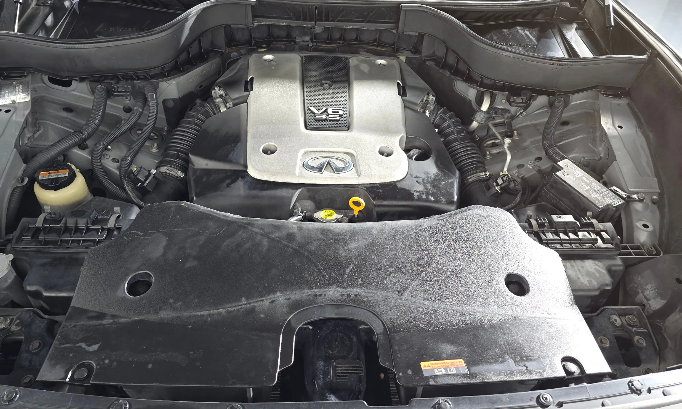 Infiniti FX35 превью 6