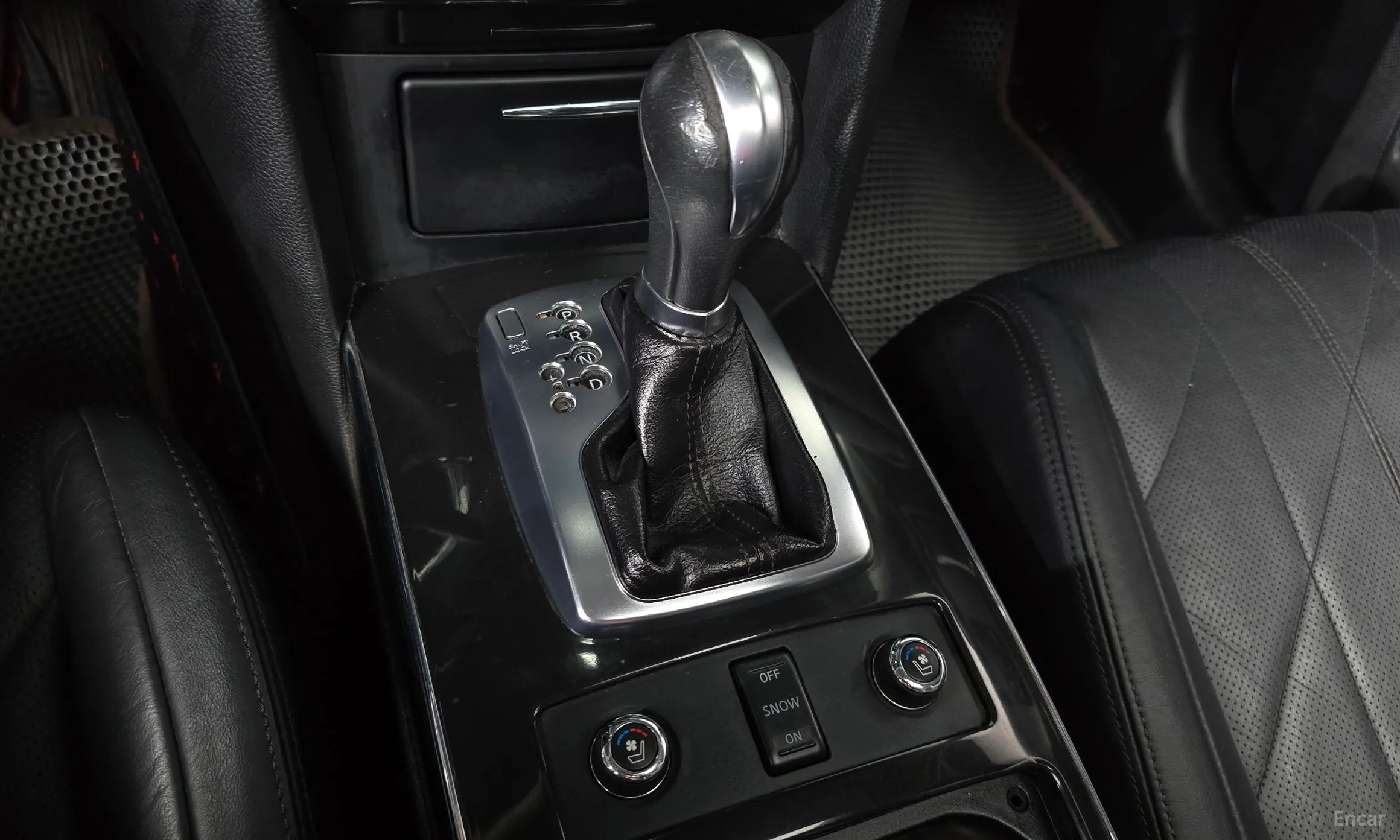 Infiniti FX35 превью 9