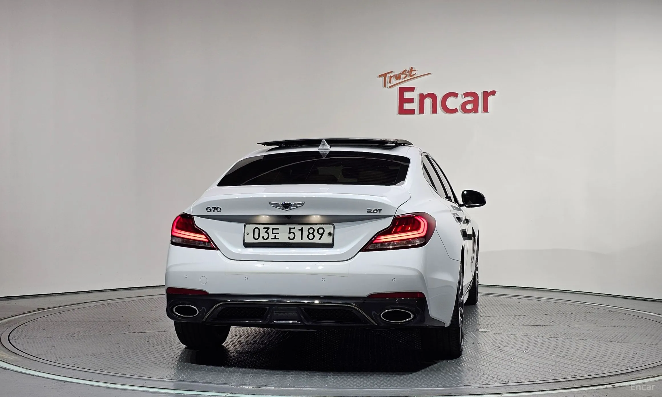 Genesis G70 превью 4
