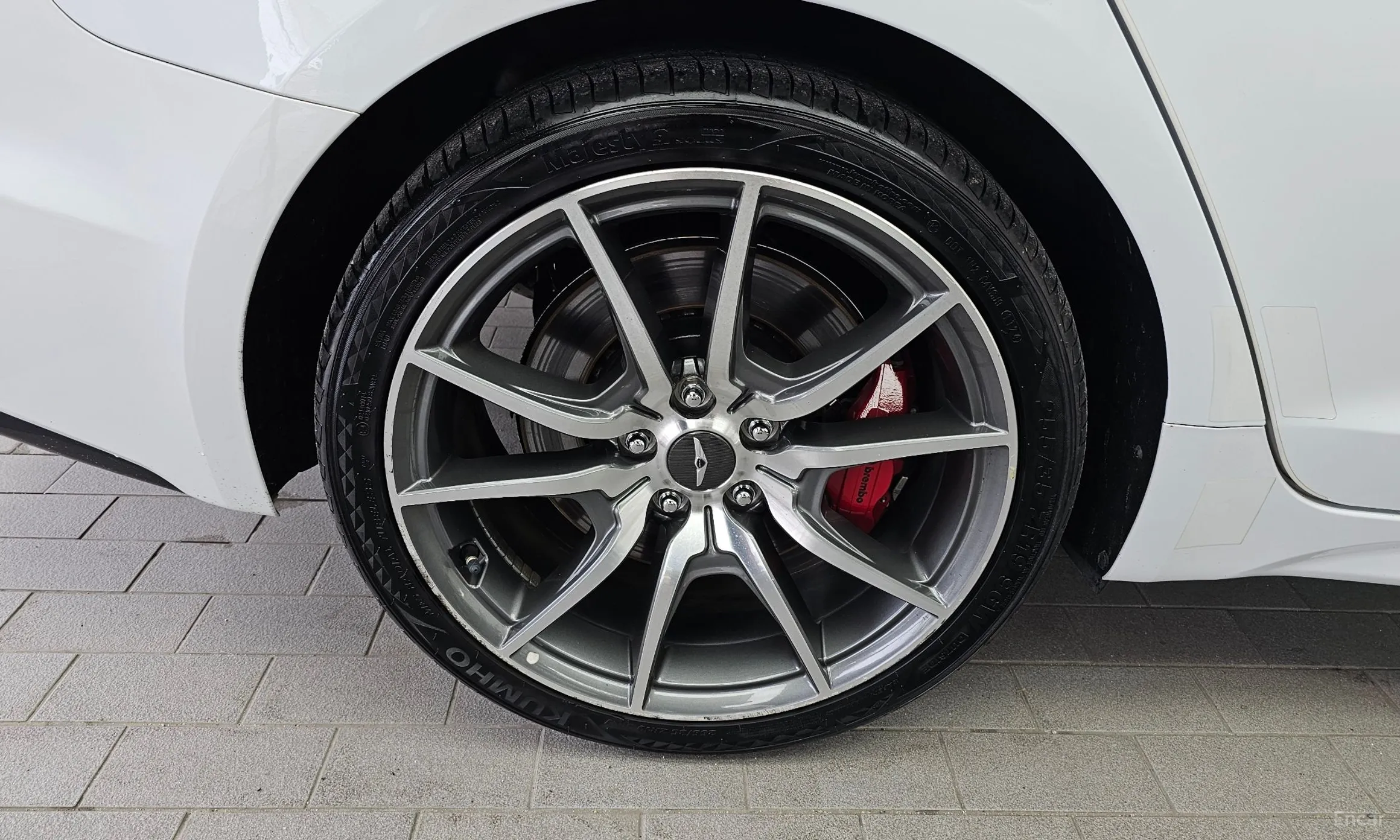 Genesis G70 превью 5