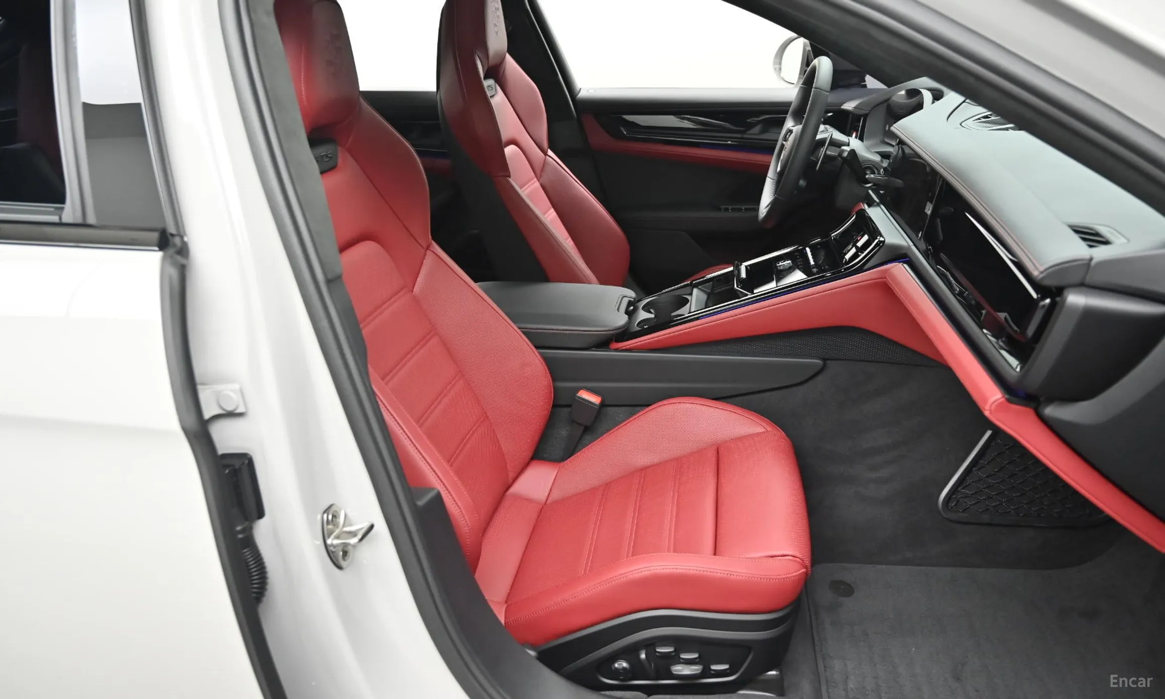 Porsche Panamera (976) превью 10