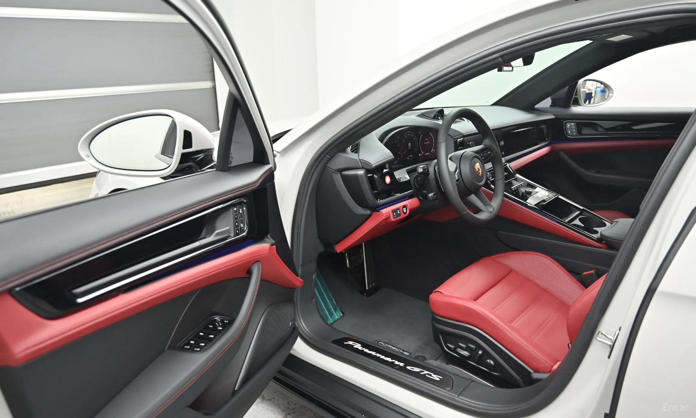 Porsche Panamera (976) превью 11