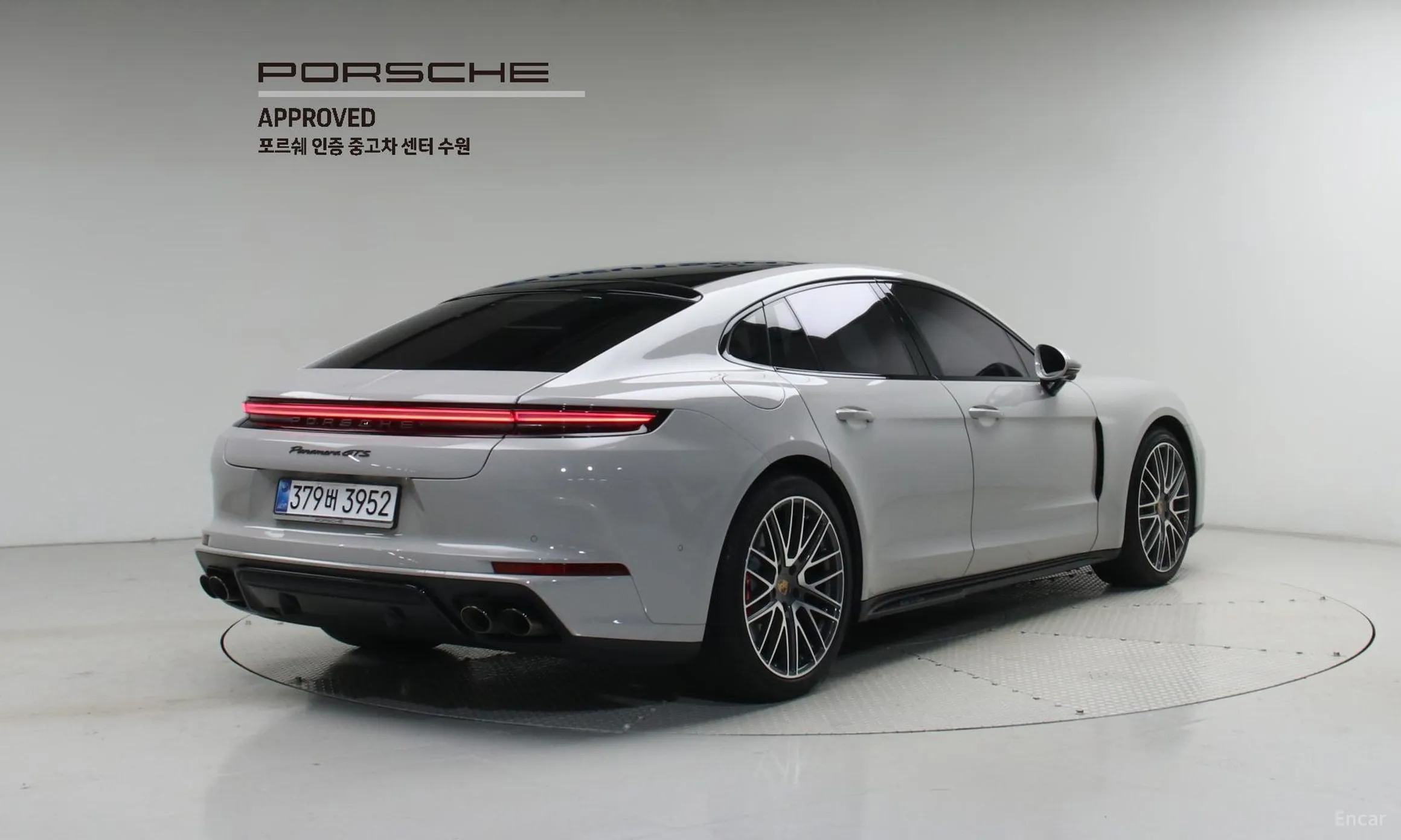 Porsche Panamera (976)