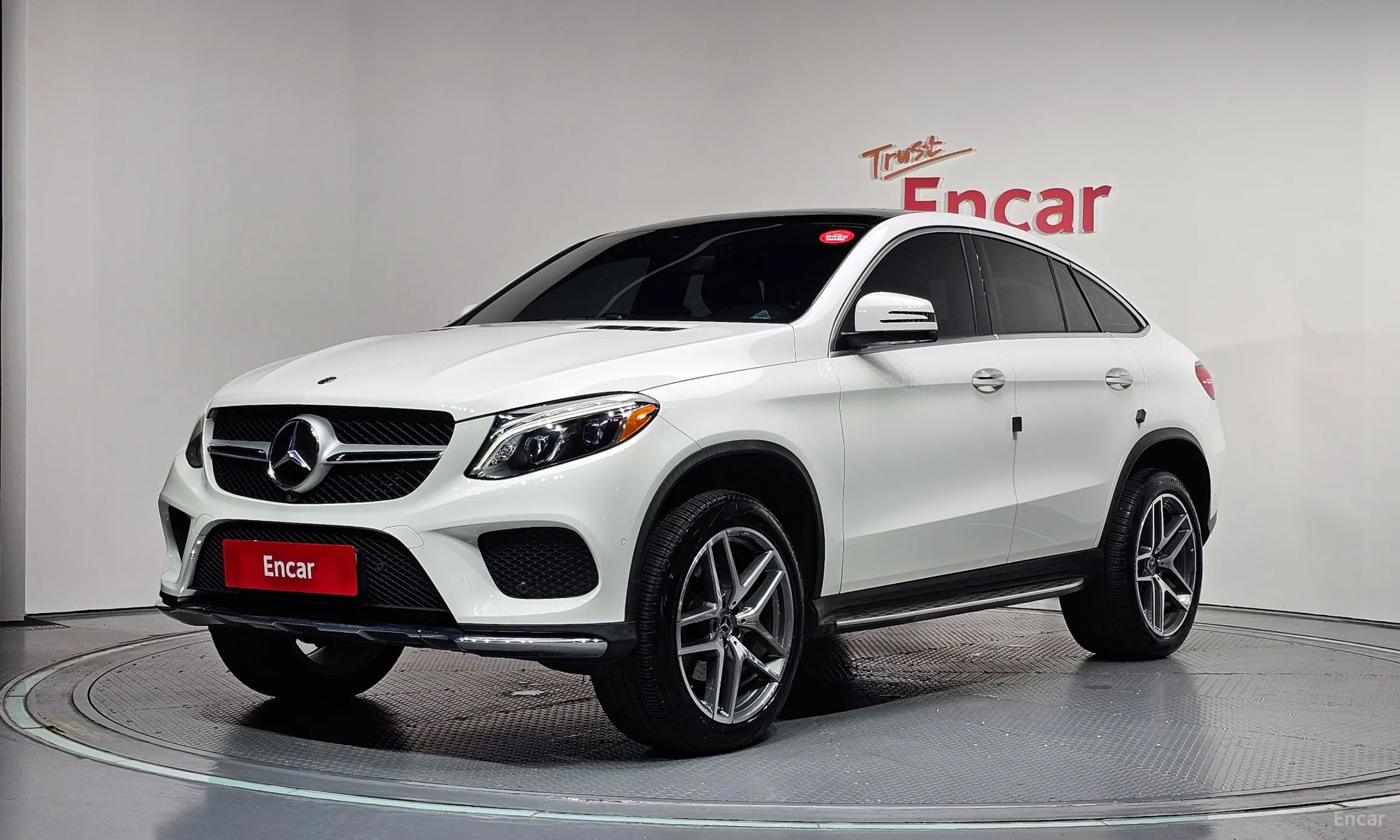Mercedes Benz GLE-Class W166