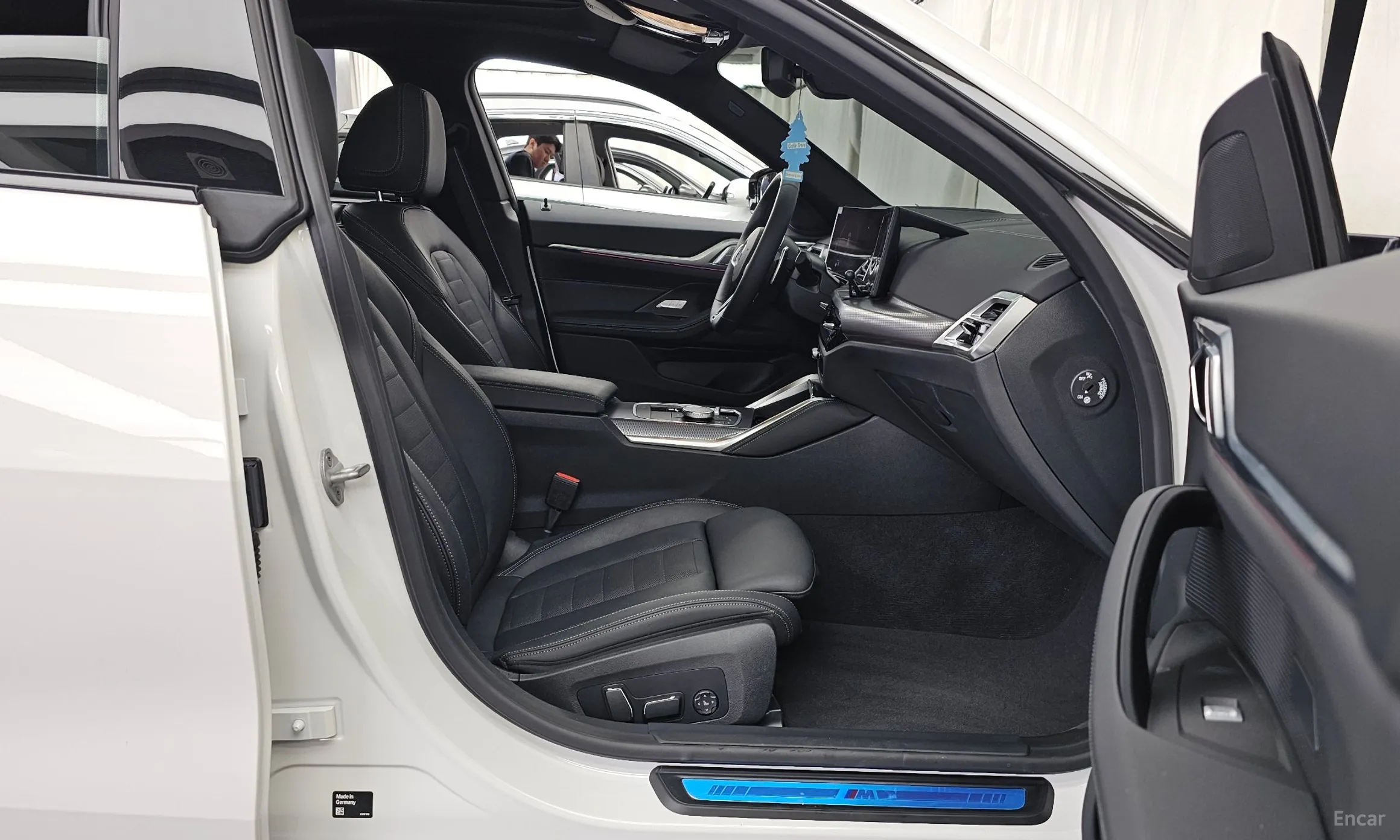 BMW Series 4 (G22) превью 11