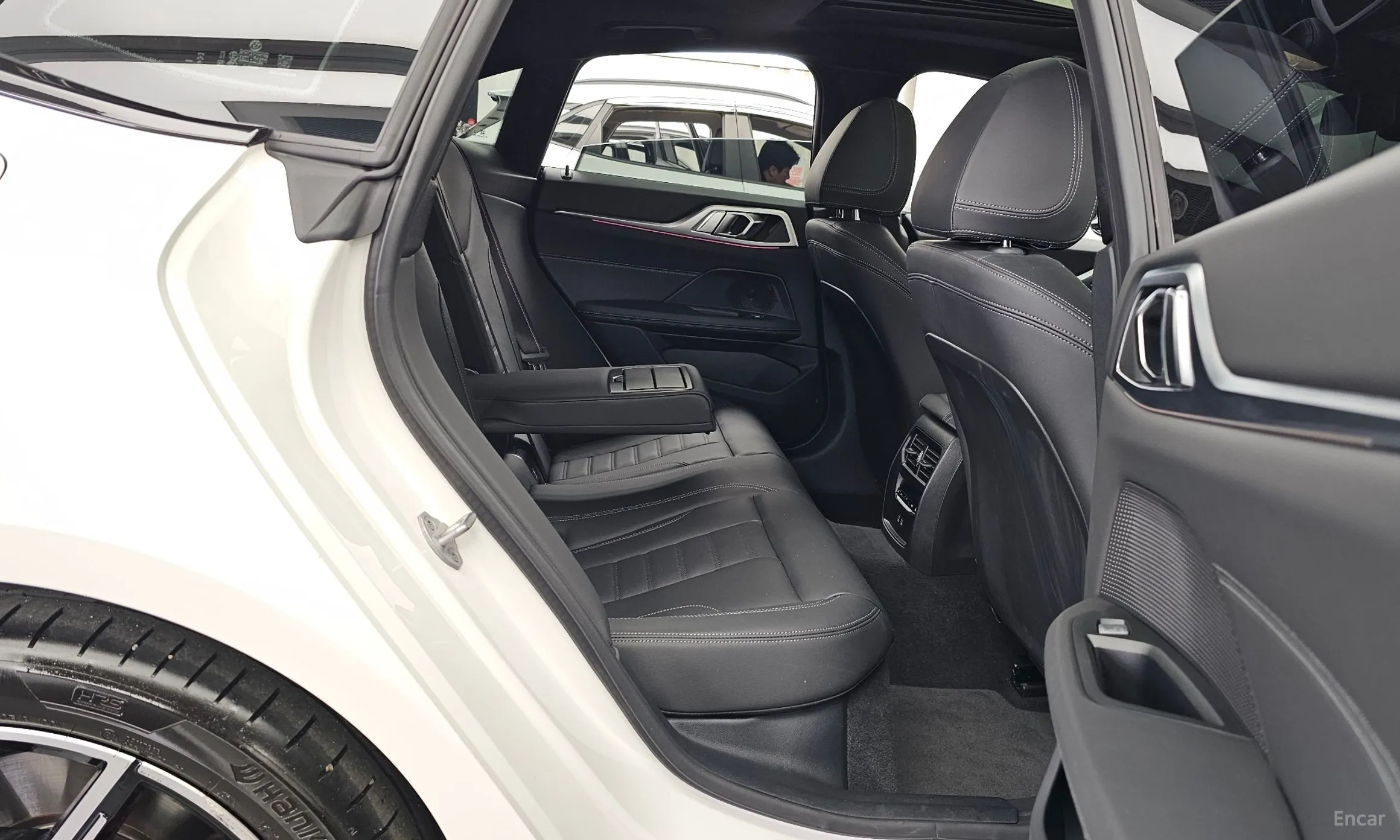 BMW Series 4 (G22) превью 12