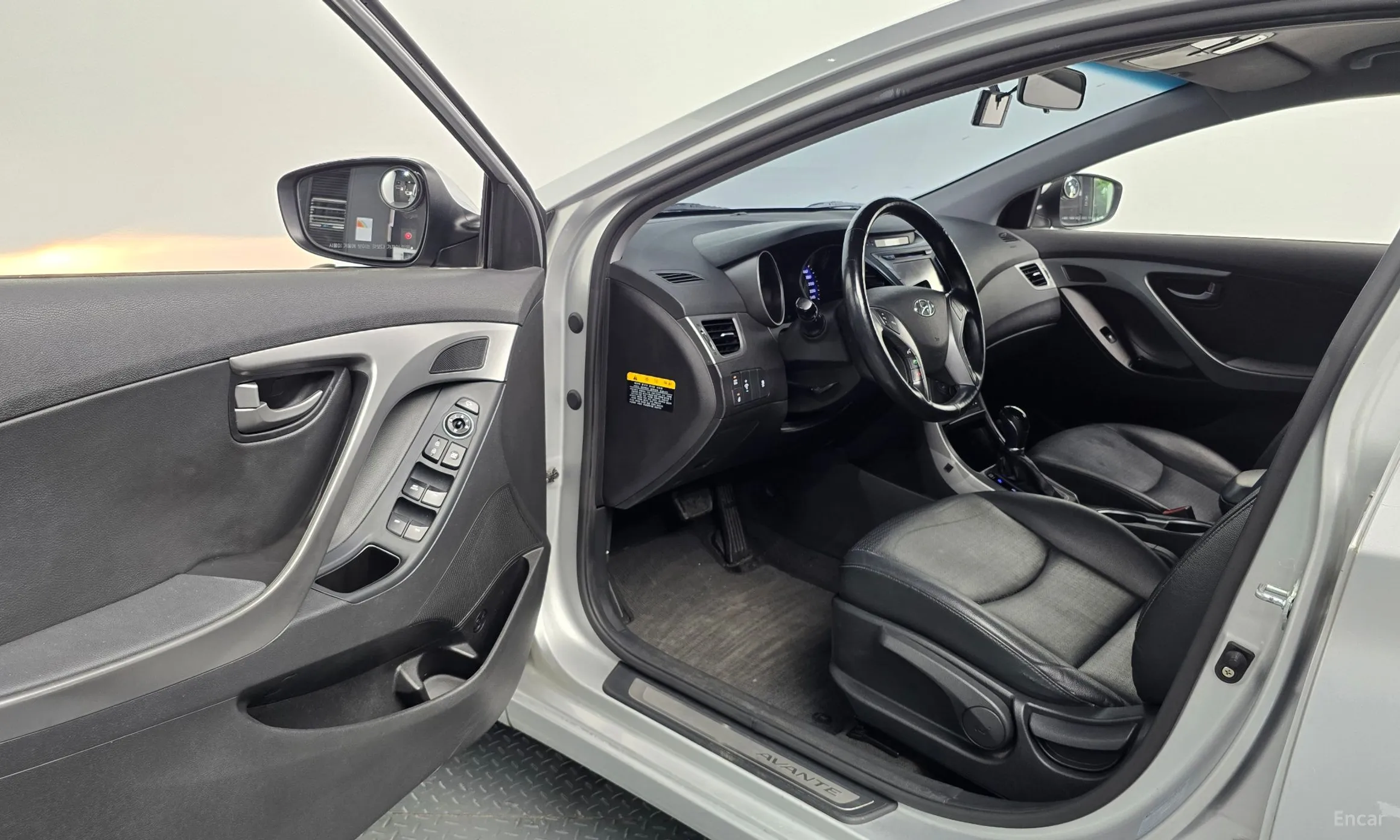 Hyundai Avante превью 10