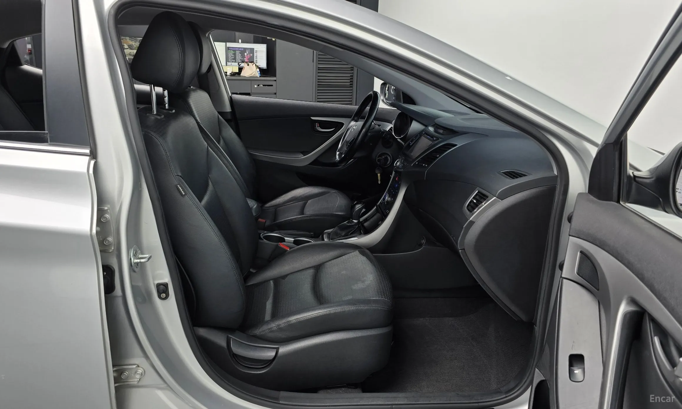 Hyundai Avante превью 11