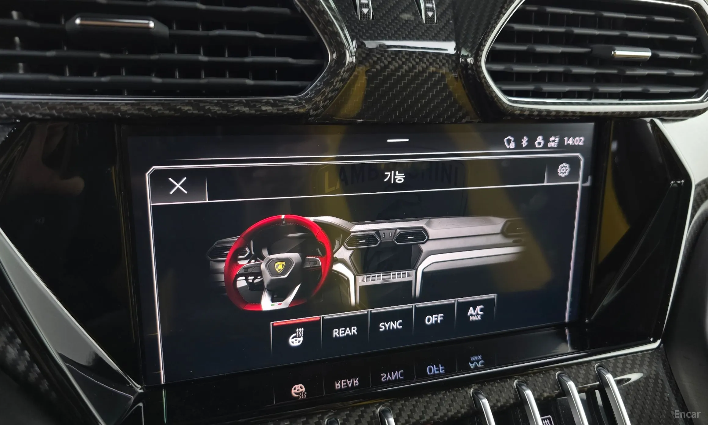 Lamborghini Urus превью 13