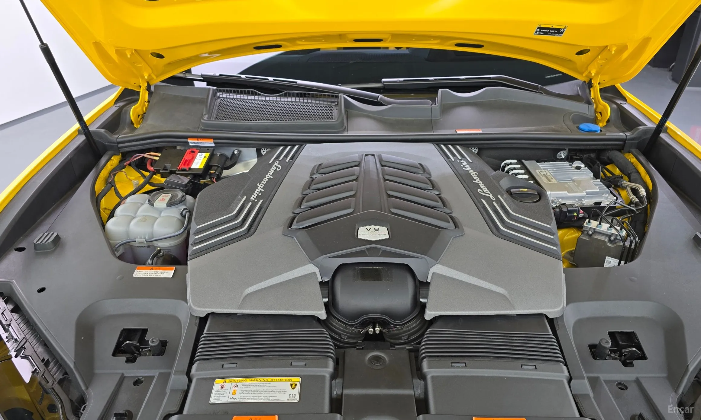 Lamborghini Urus превью 6