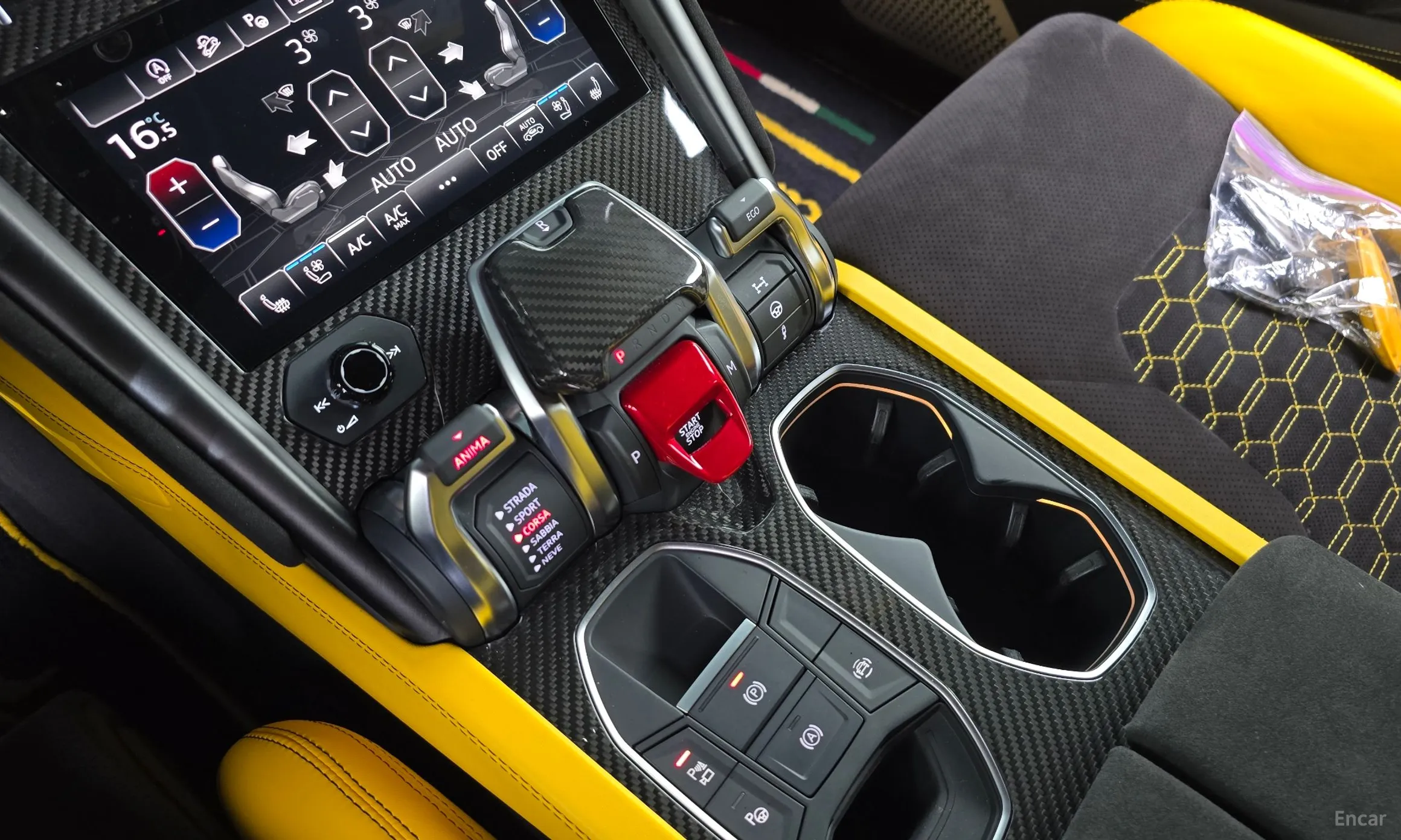 Lamborghini Urus превью 9