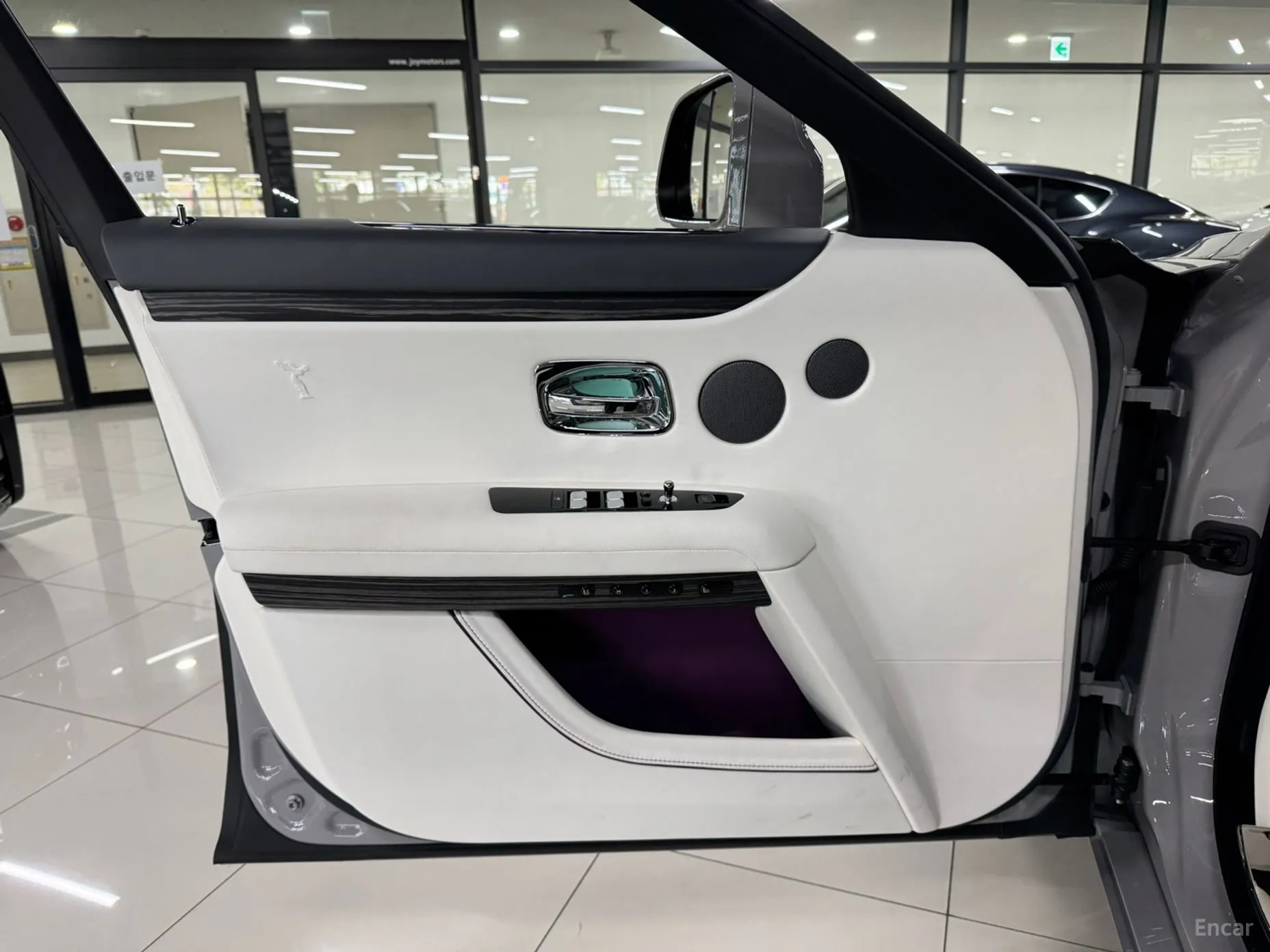 Rolls-Royce Ghost 2nd Generation превью 15