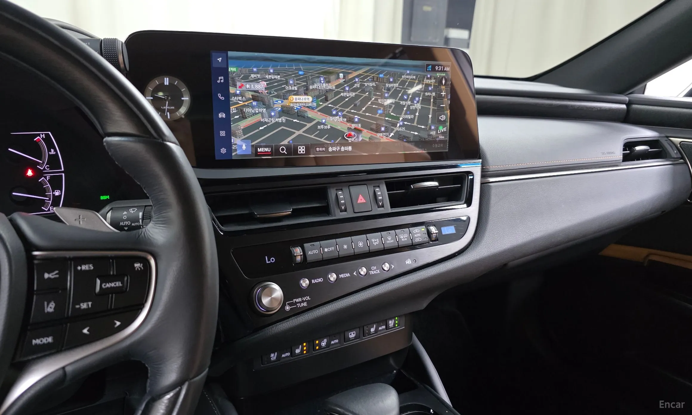 Lexus ES300h 7th Generation превью 13