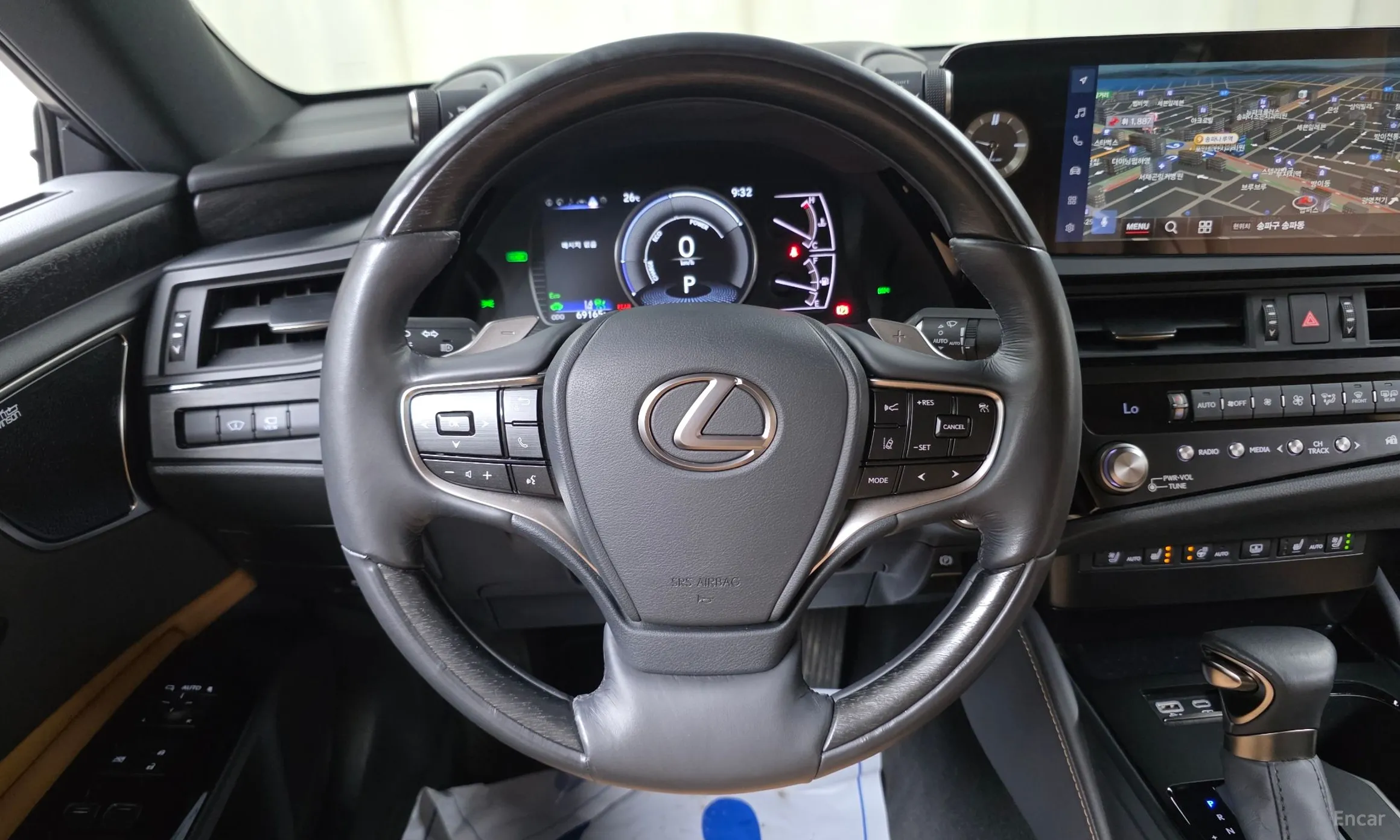 Lexus ES300h 7th Generation превью 15