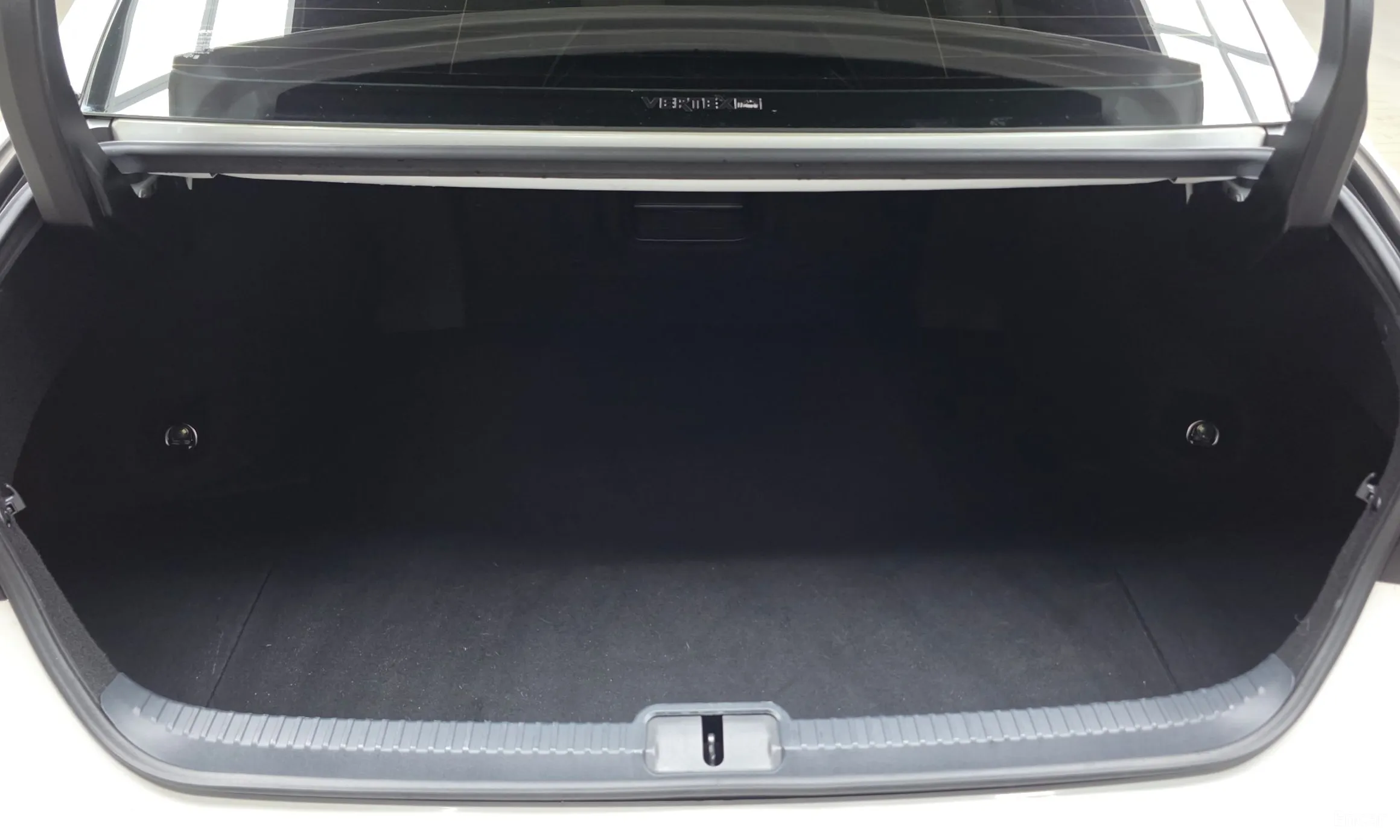 Lexus ES300h 7th Generation превью 20