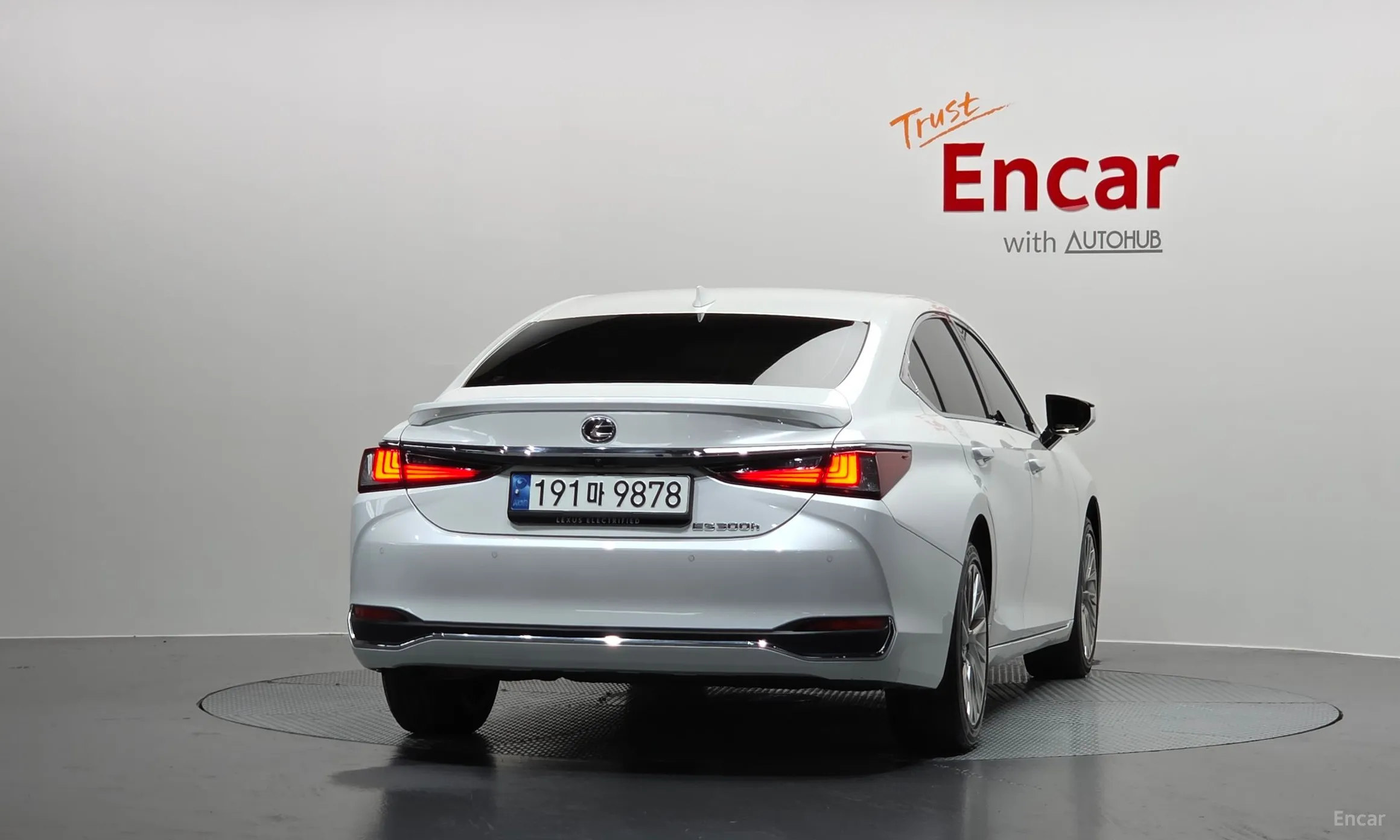 Lexus ES300h 7th Generation превью 4