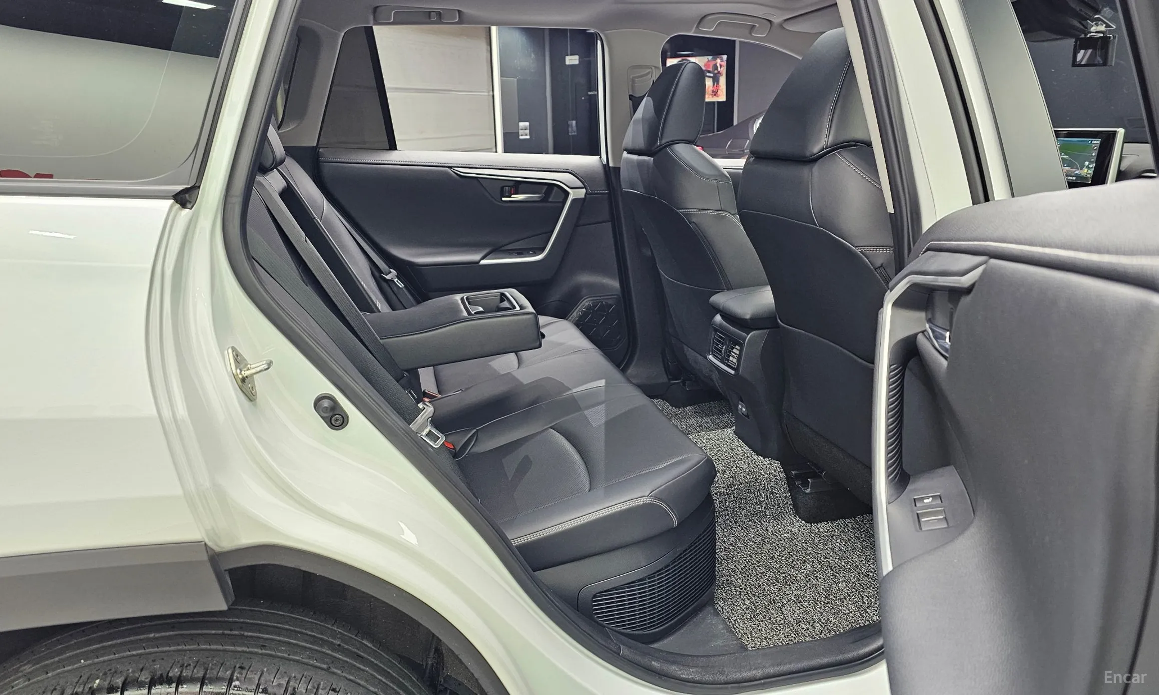 Toyota RAV4 5th Generation превью 12