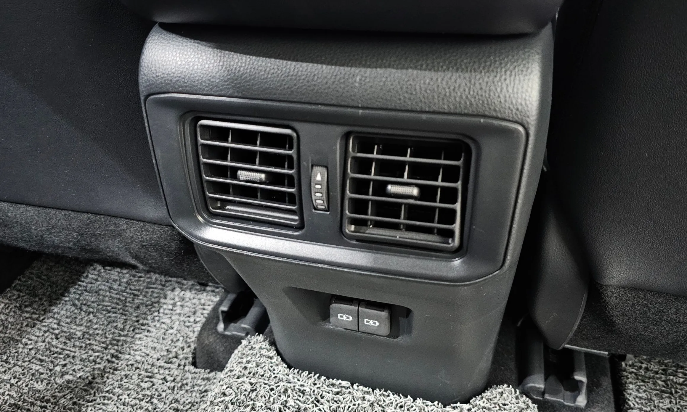 Toyota RAV4 5th Generation превью 18